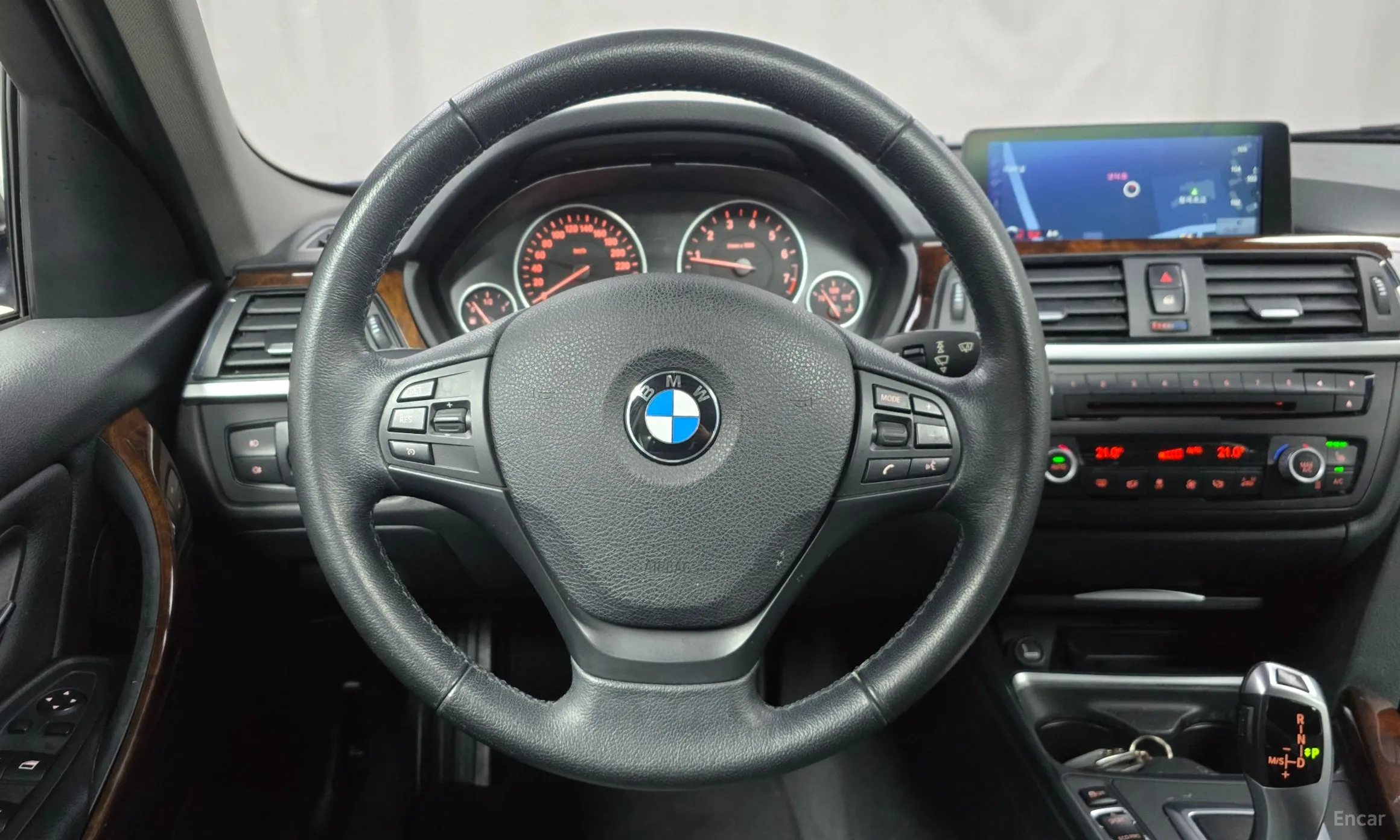 BMW 3 Series (F30) превью 13
