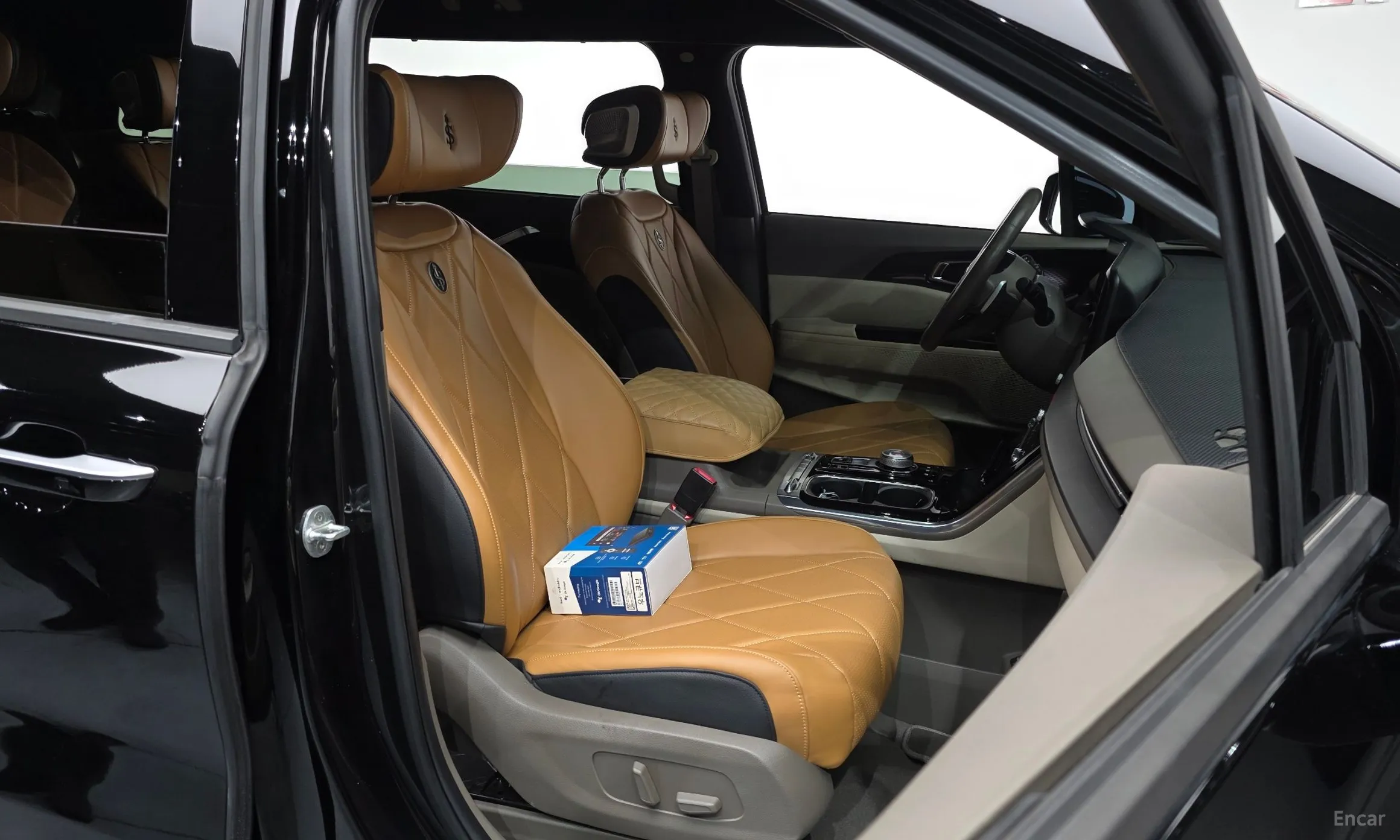 Kia Carnival Gen 4 превью 10