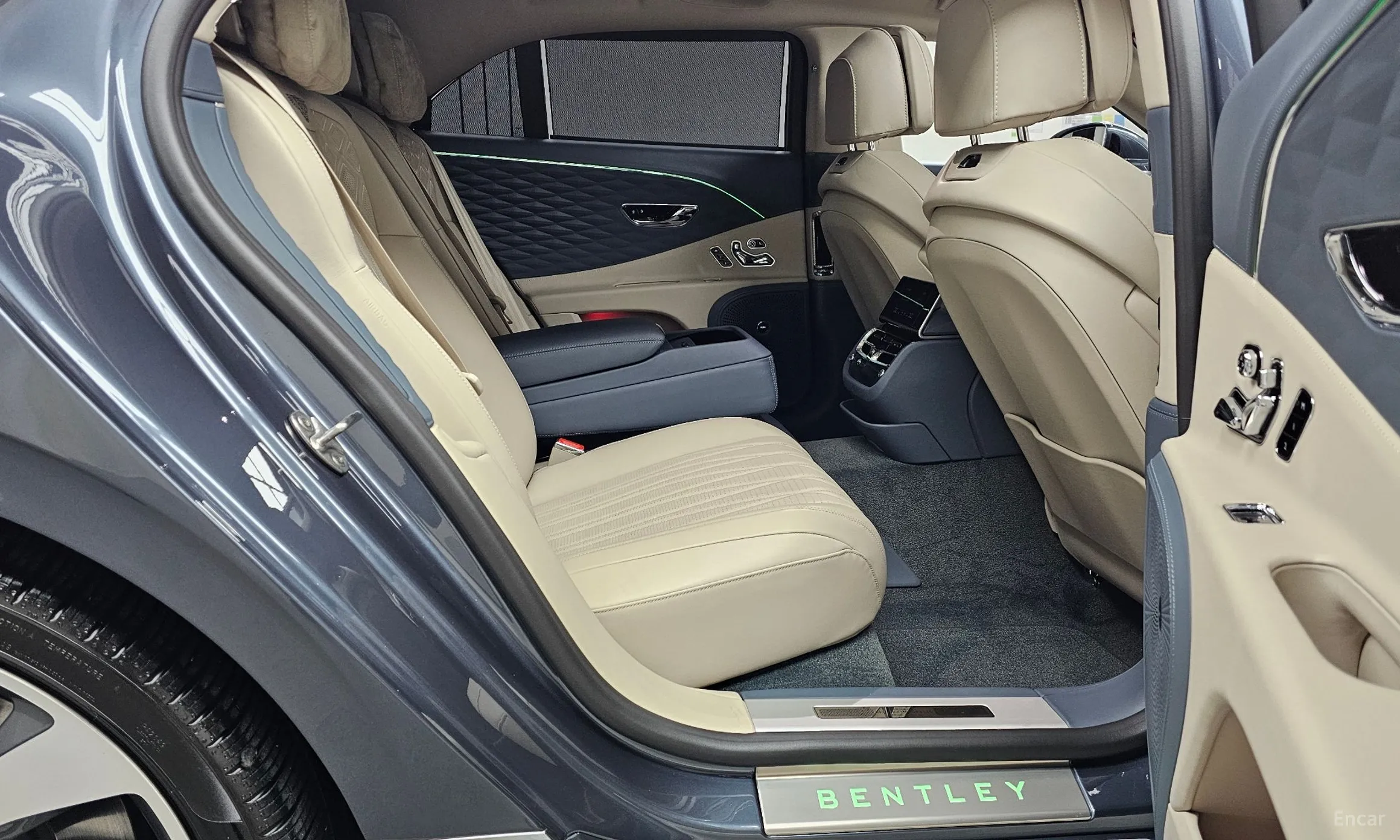 Bentley Flying Spur 3rd Generation превью 12