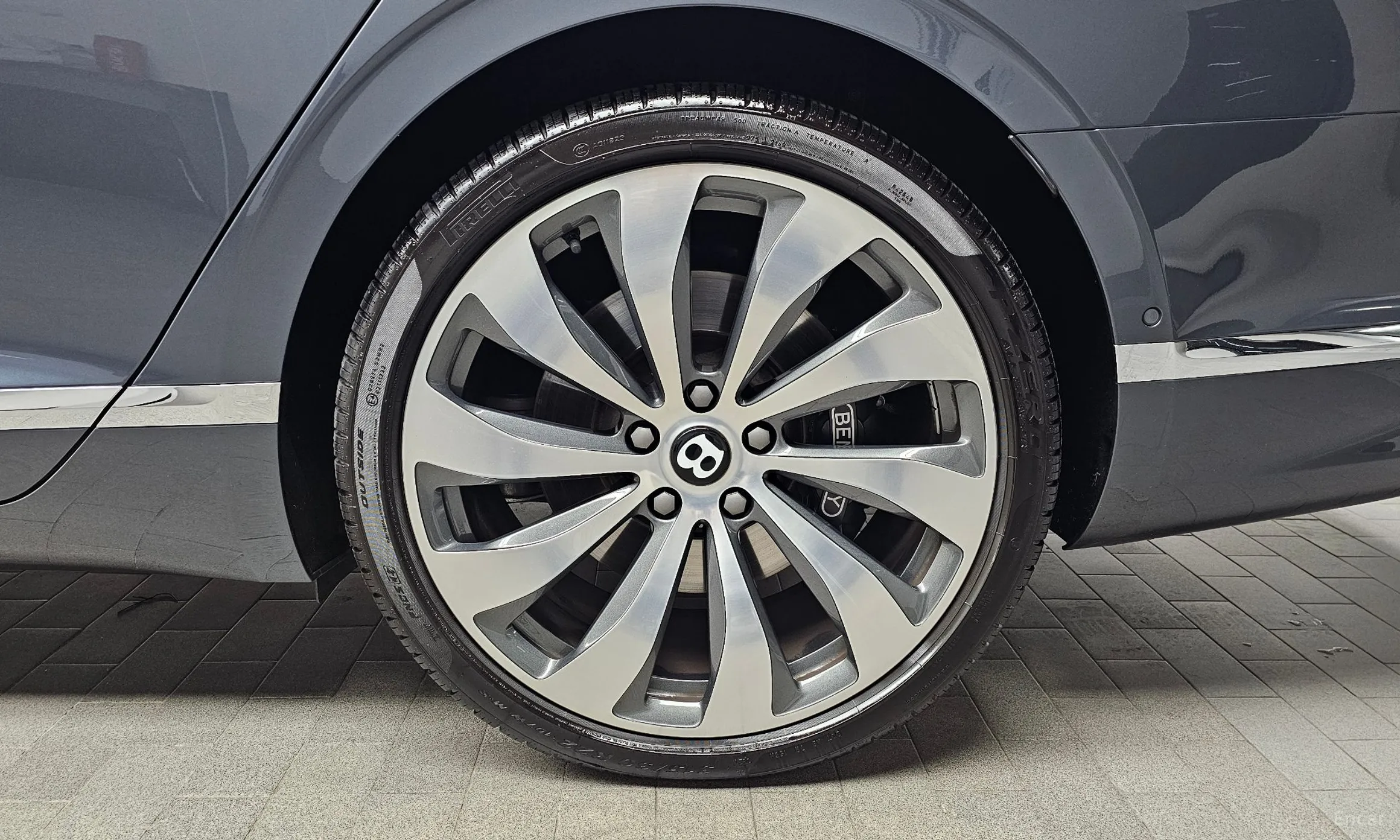 Bentley Flying Spur 3rd Generation превью 5