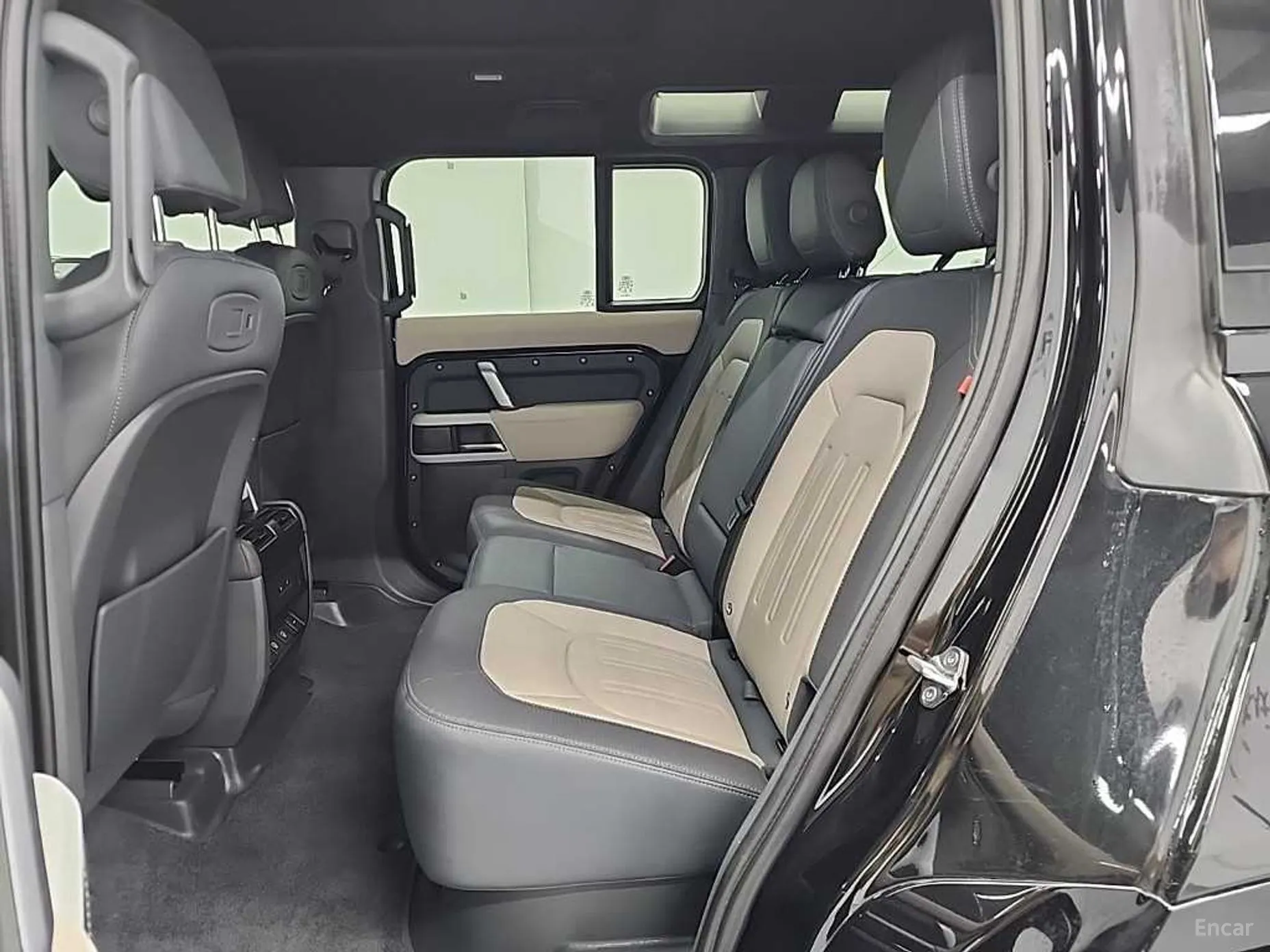 Land Rover Defender (L663) превью 10