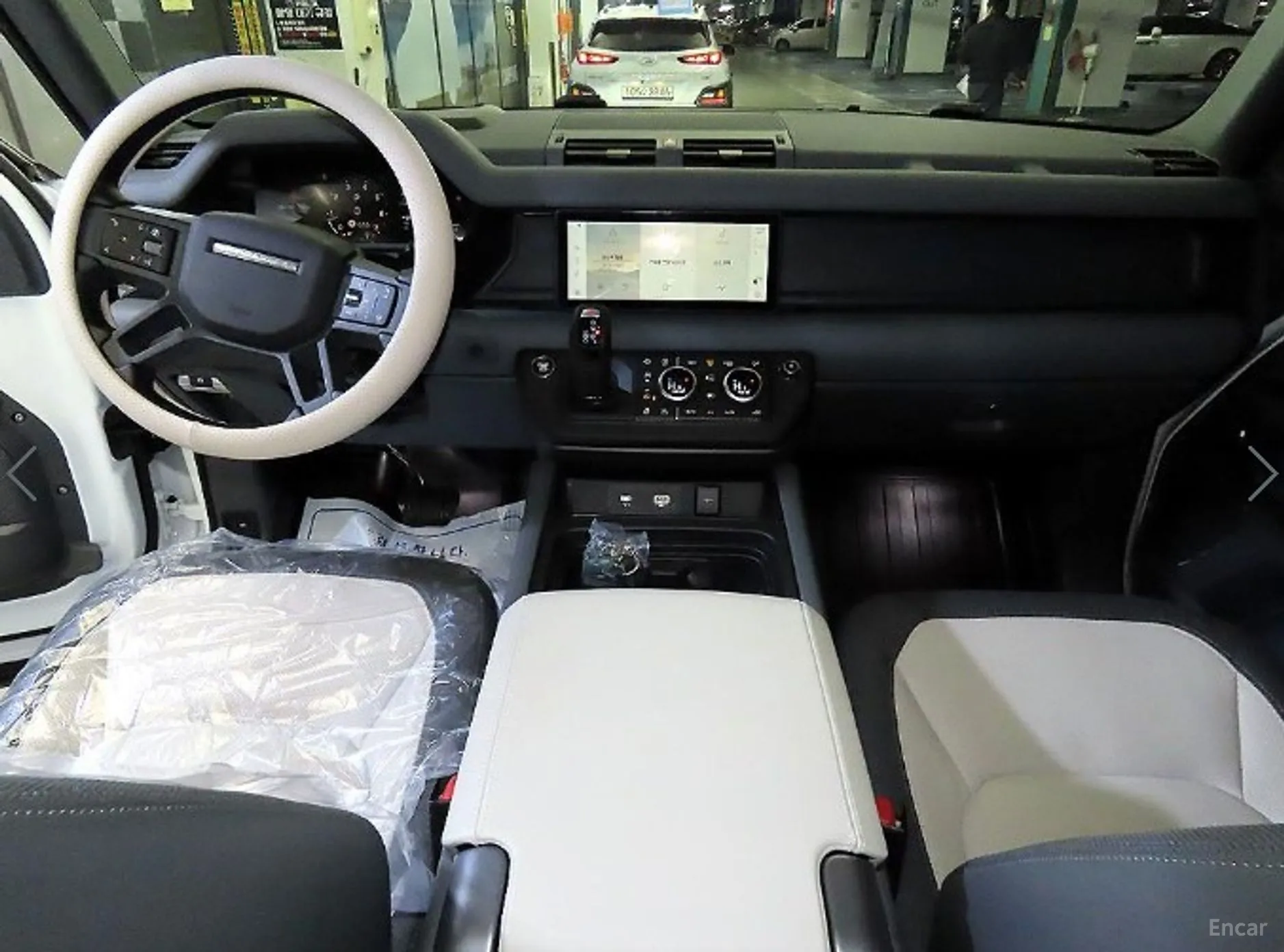 Land Rover Defender (L663) превью 10