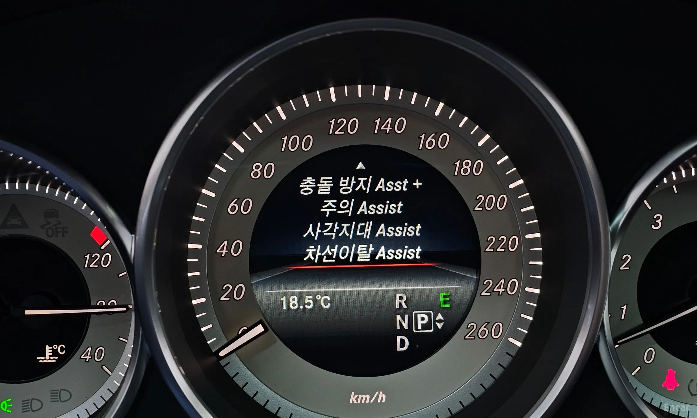 Mercedes Benz CLS-Class W218 превью 14