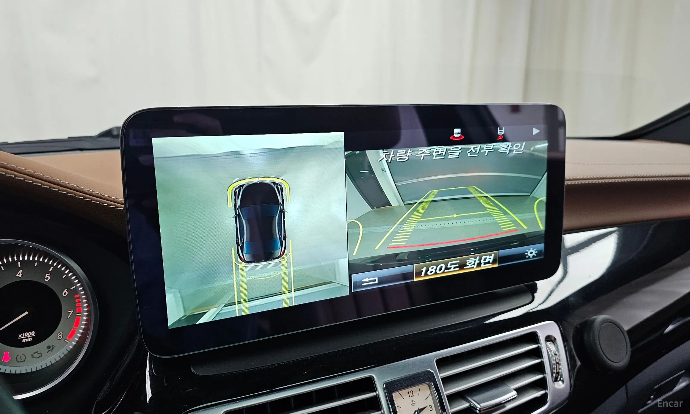 Mercedes Benz CLS-Class W218 превью 16