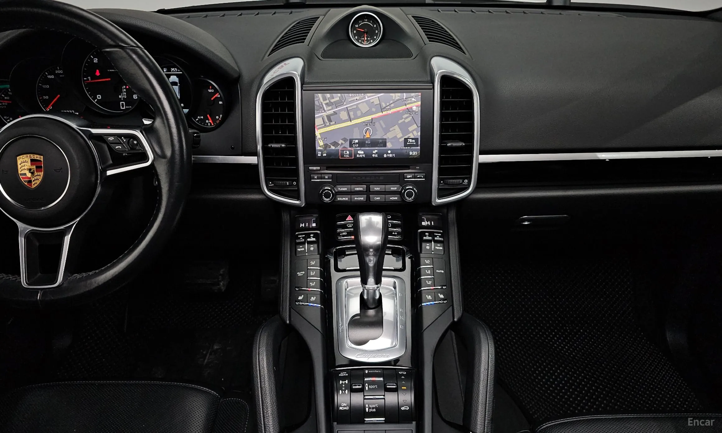 Porsche New Cayenne превью 14