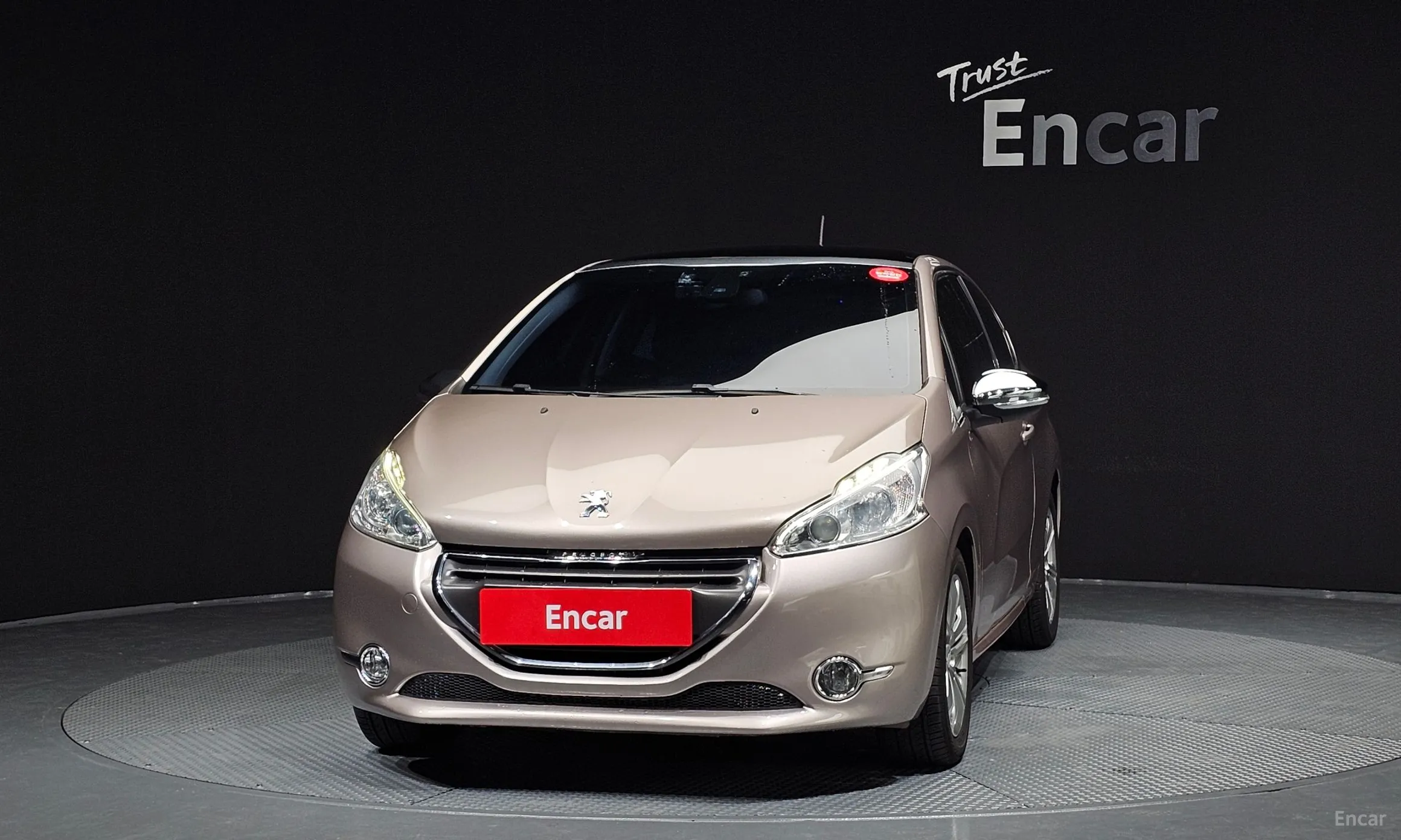 Peugeot 208 превью 3