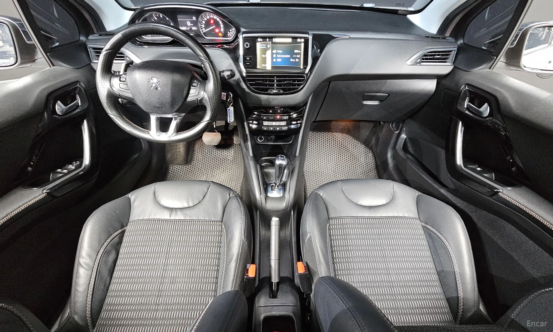 Peugeot 208 превью 7