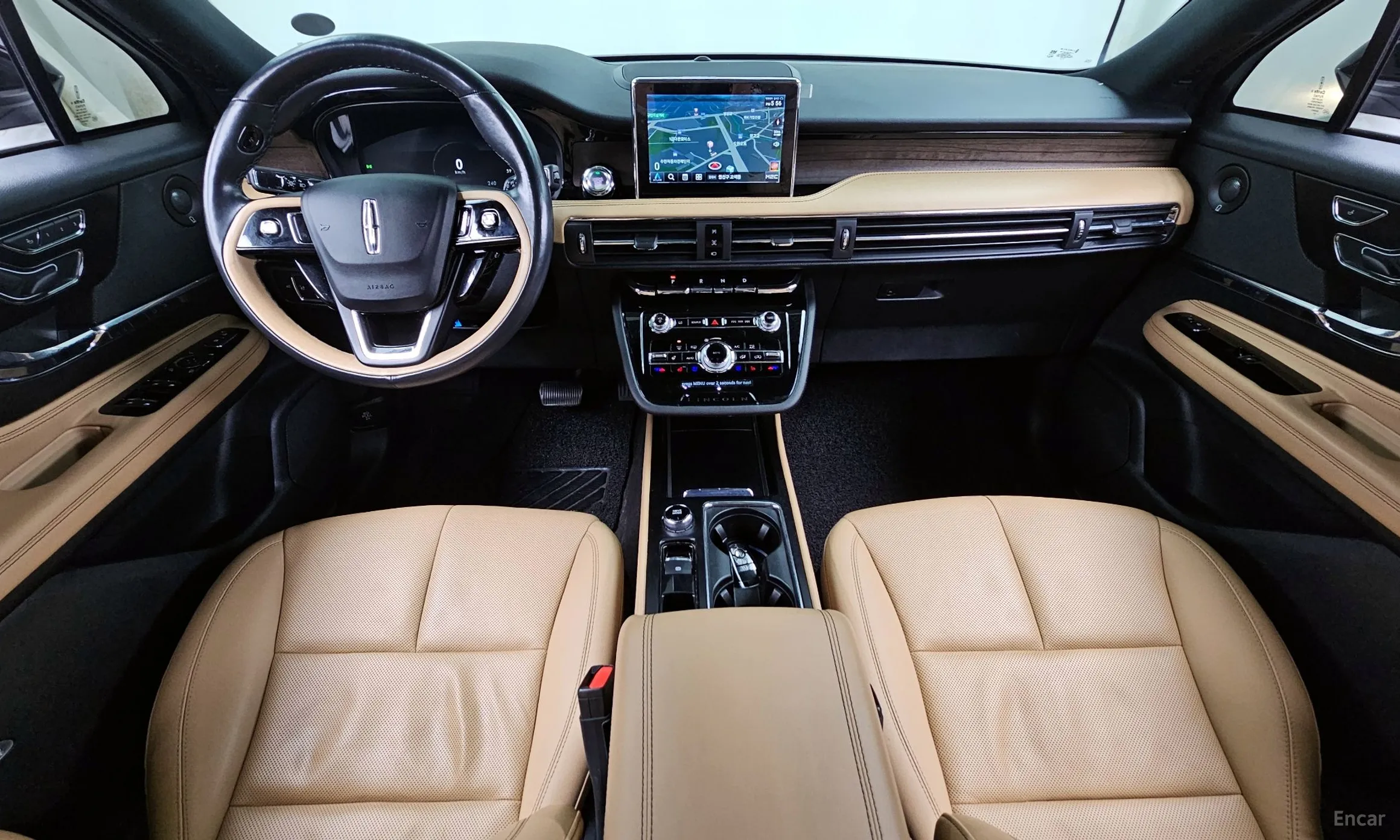 Lincoln Corsair превью 7