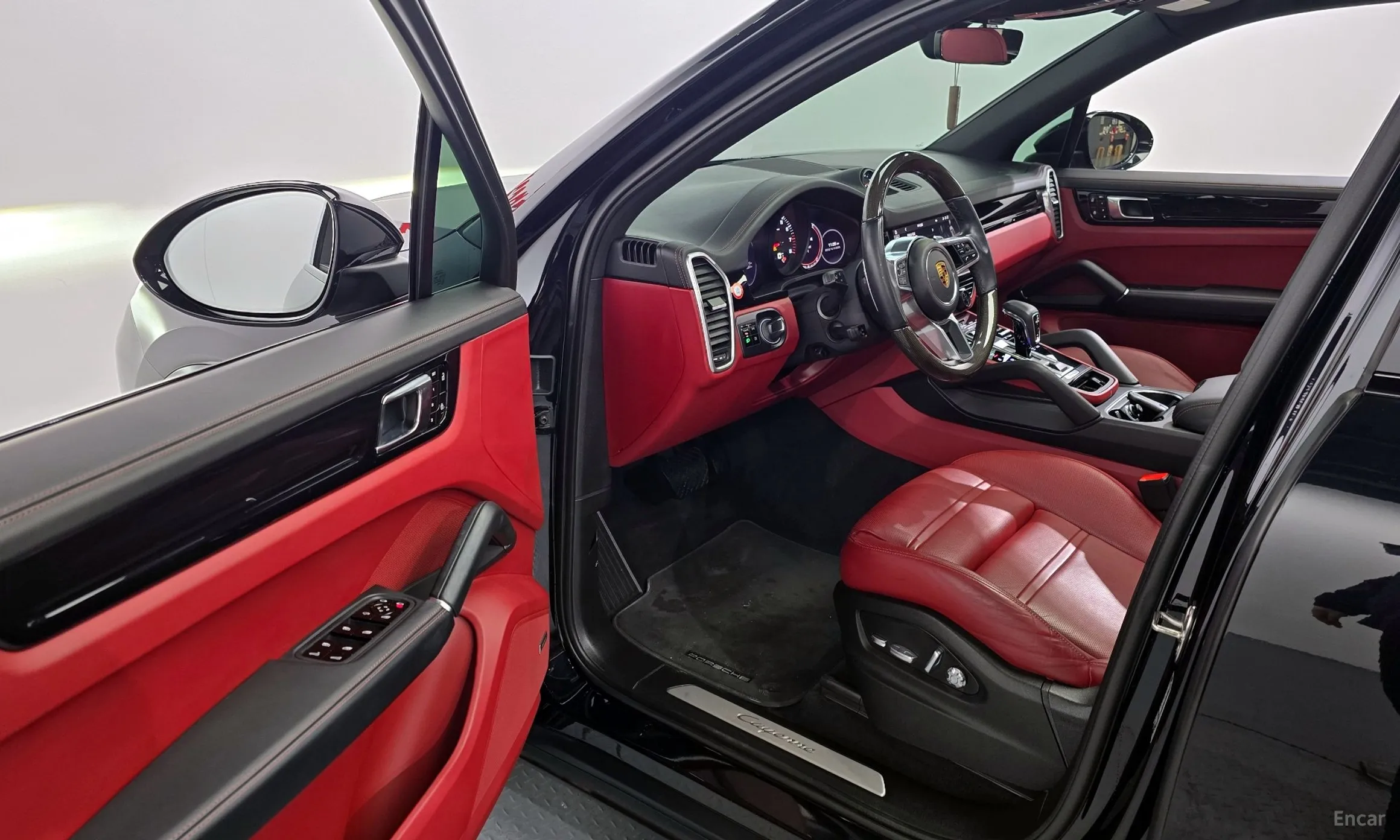 Porsche Cayenne (PO536) превью 10
