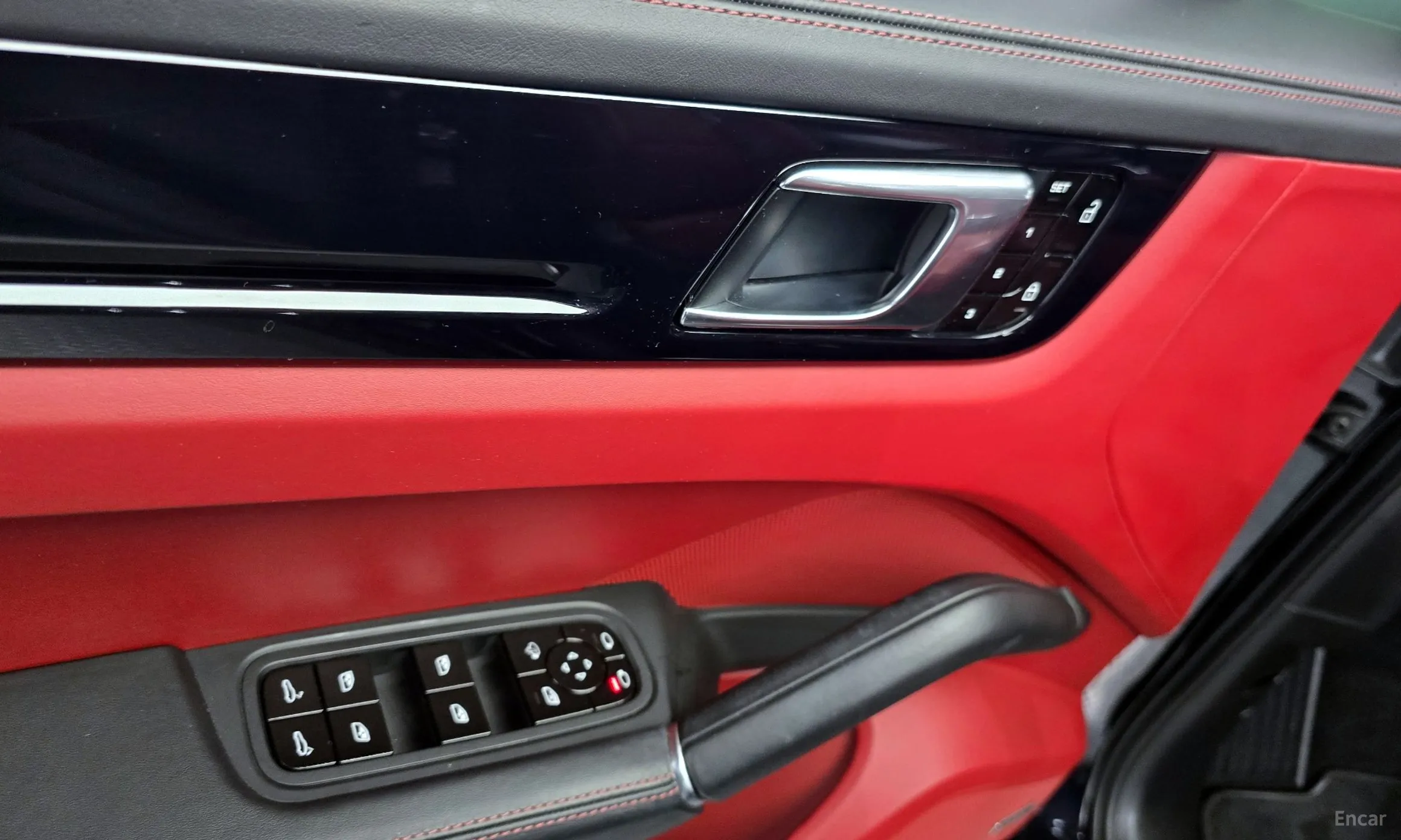 Porsche Cayenne (PO536) превью 14