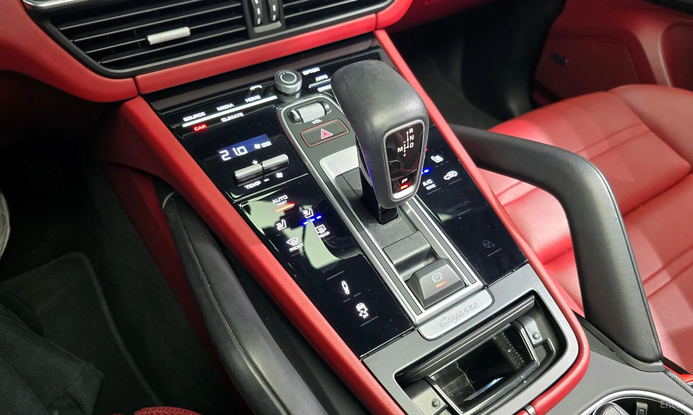 Porsche Cayenne (PO536) превью 9