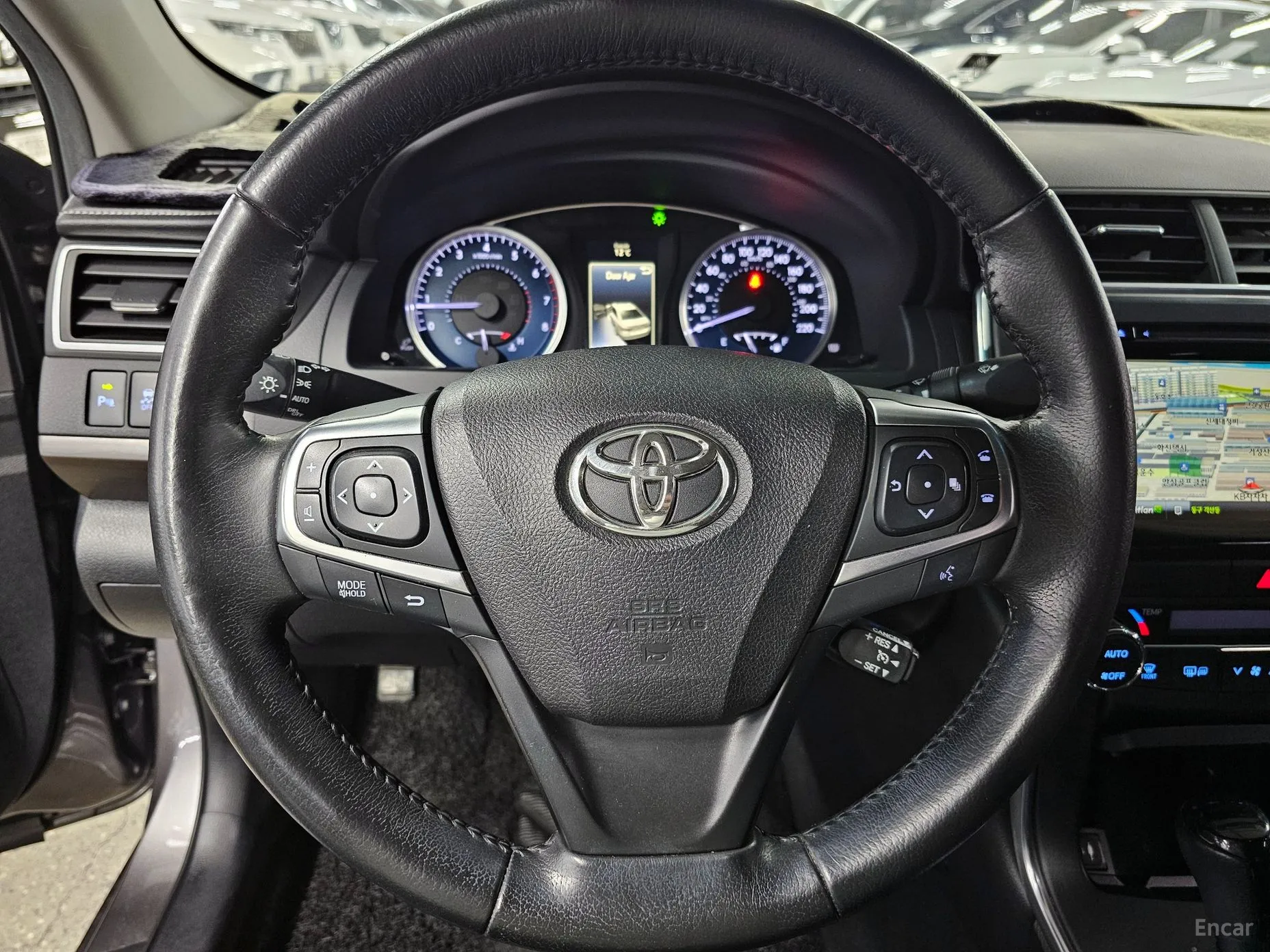 Toyota New Camry превью 11
