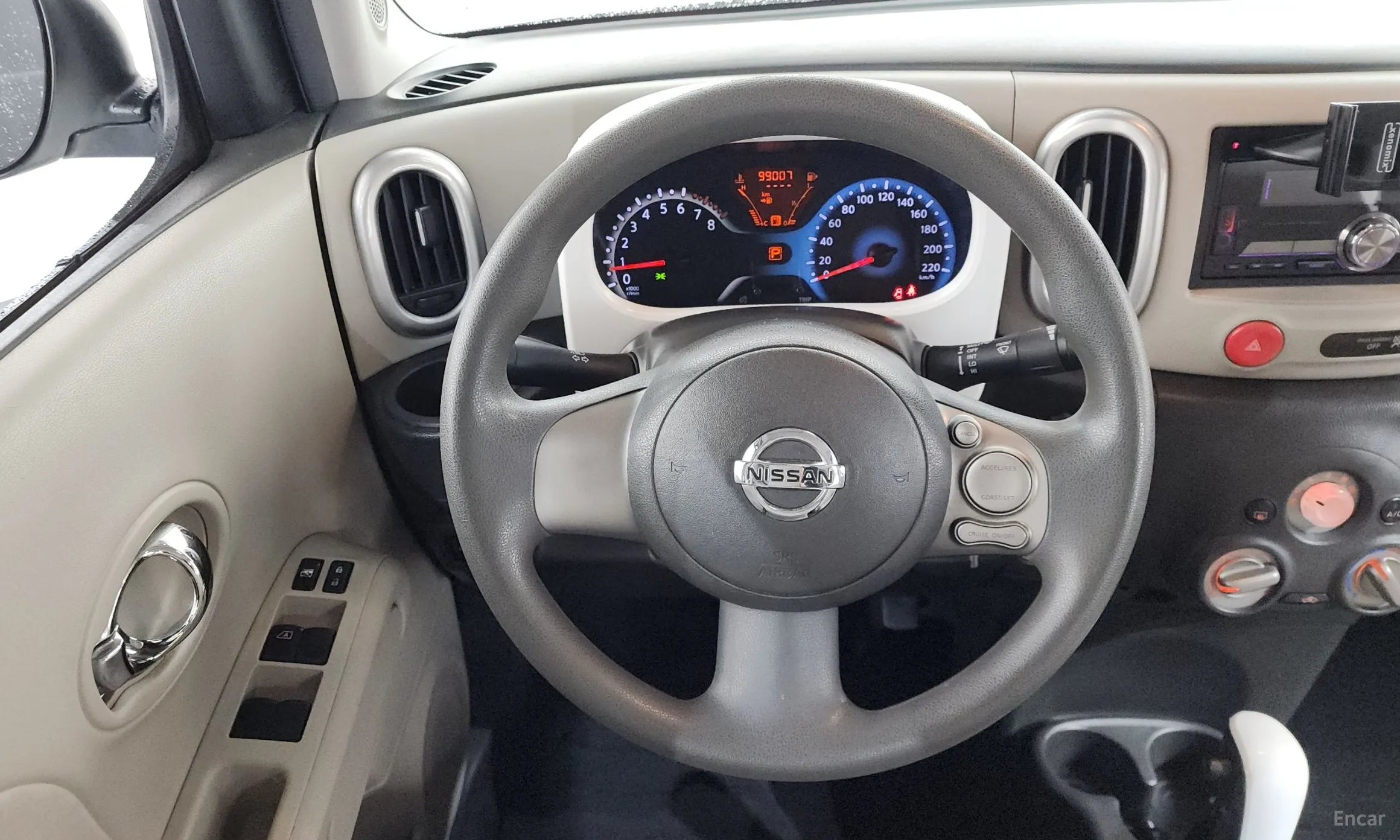 Nissan Cube превью 13