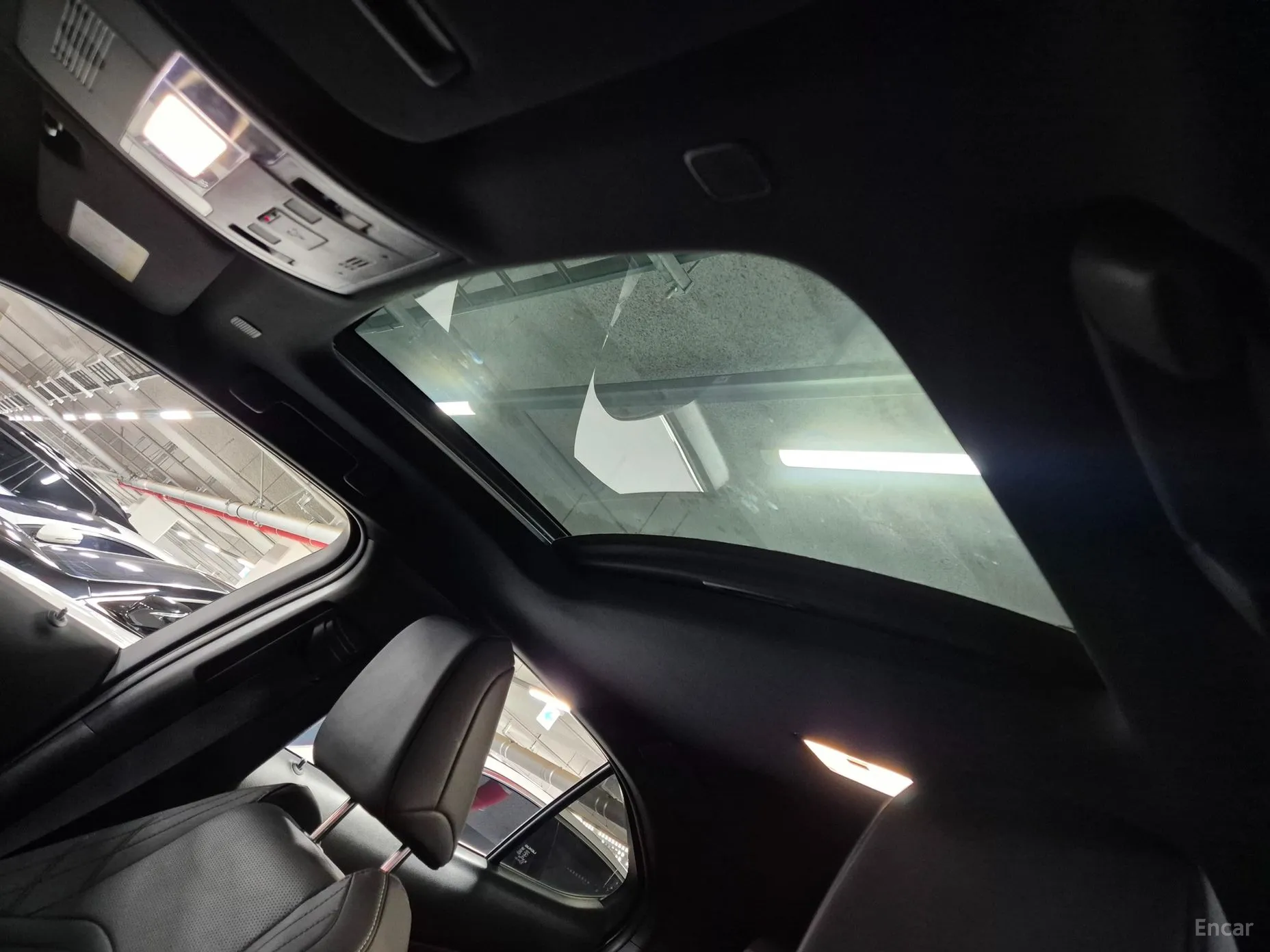 Lexus UX250h превью 18
