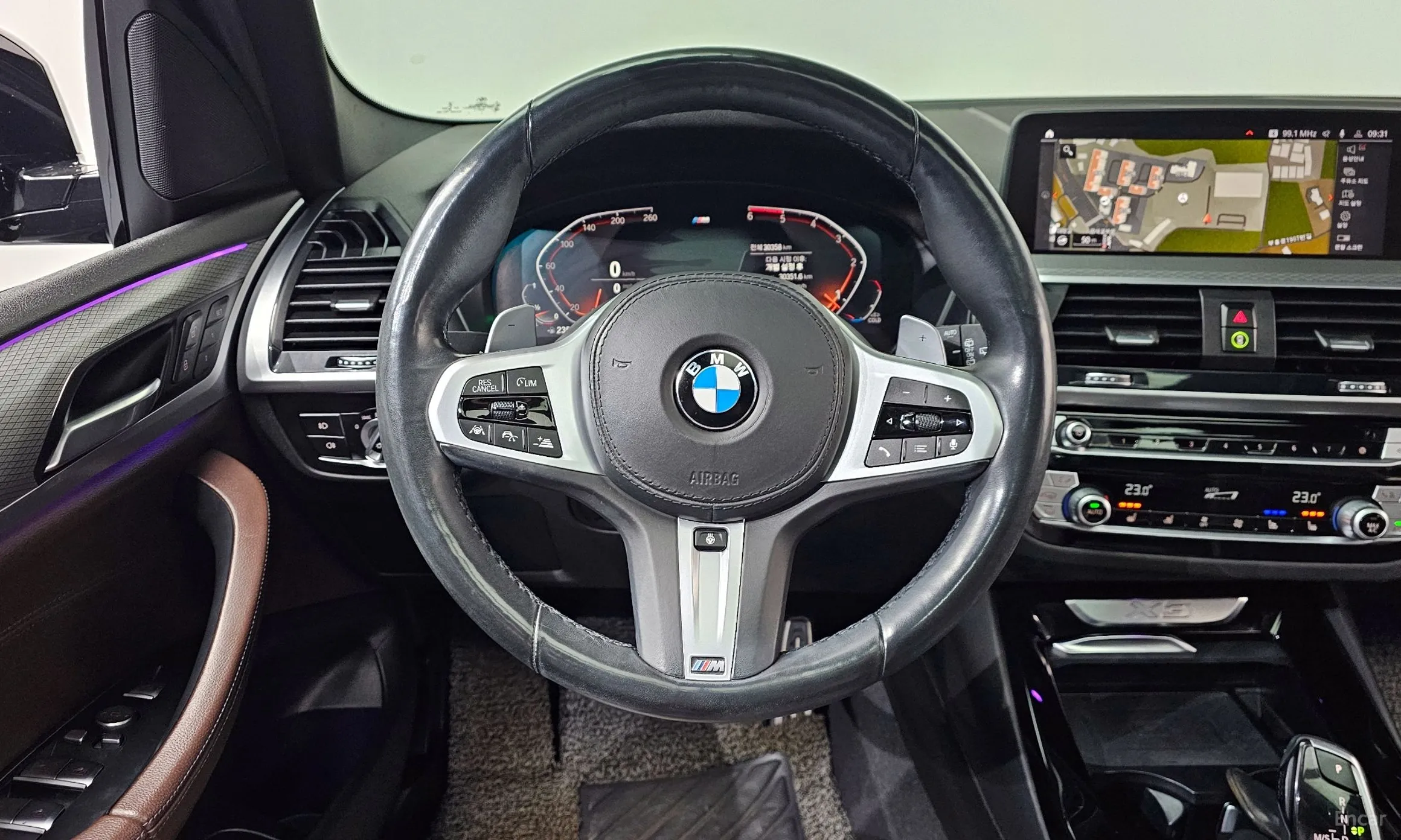 BMW X3 (G01) превью 13