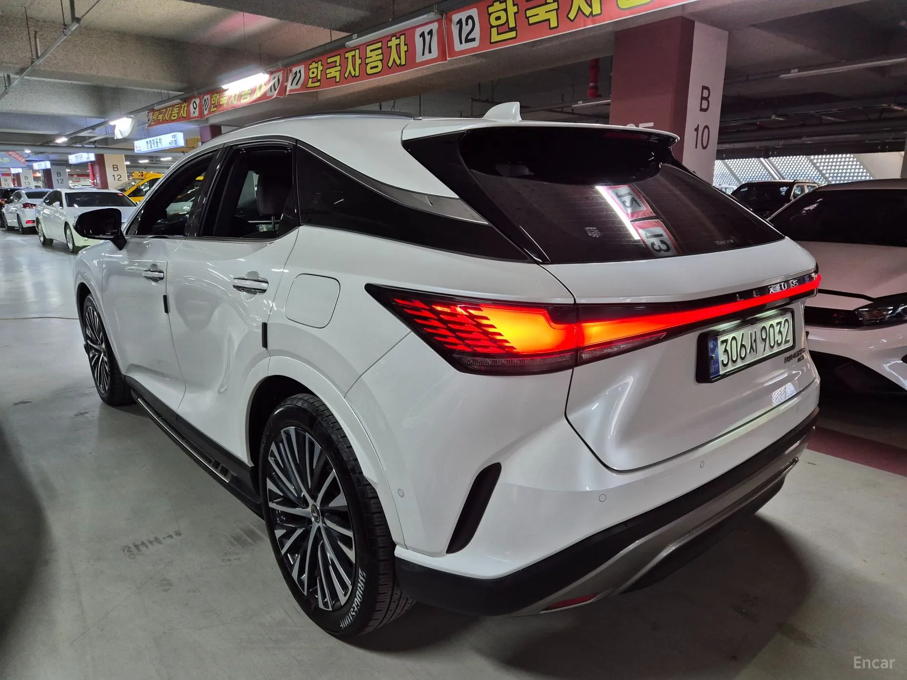 Lexus RX450h + 5th Gen превью 4