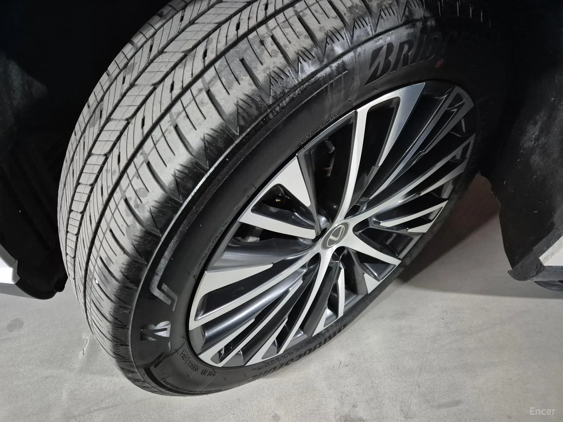 Lexus RX450h + 5th Gen превью 5
