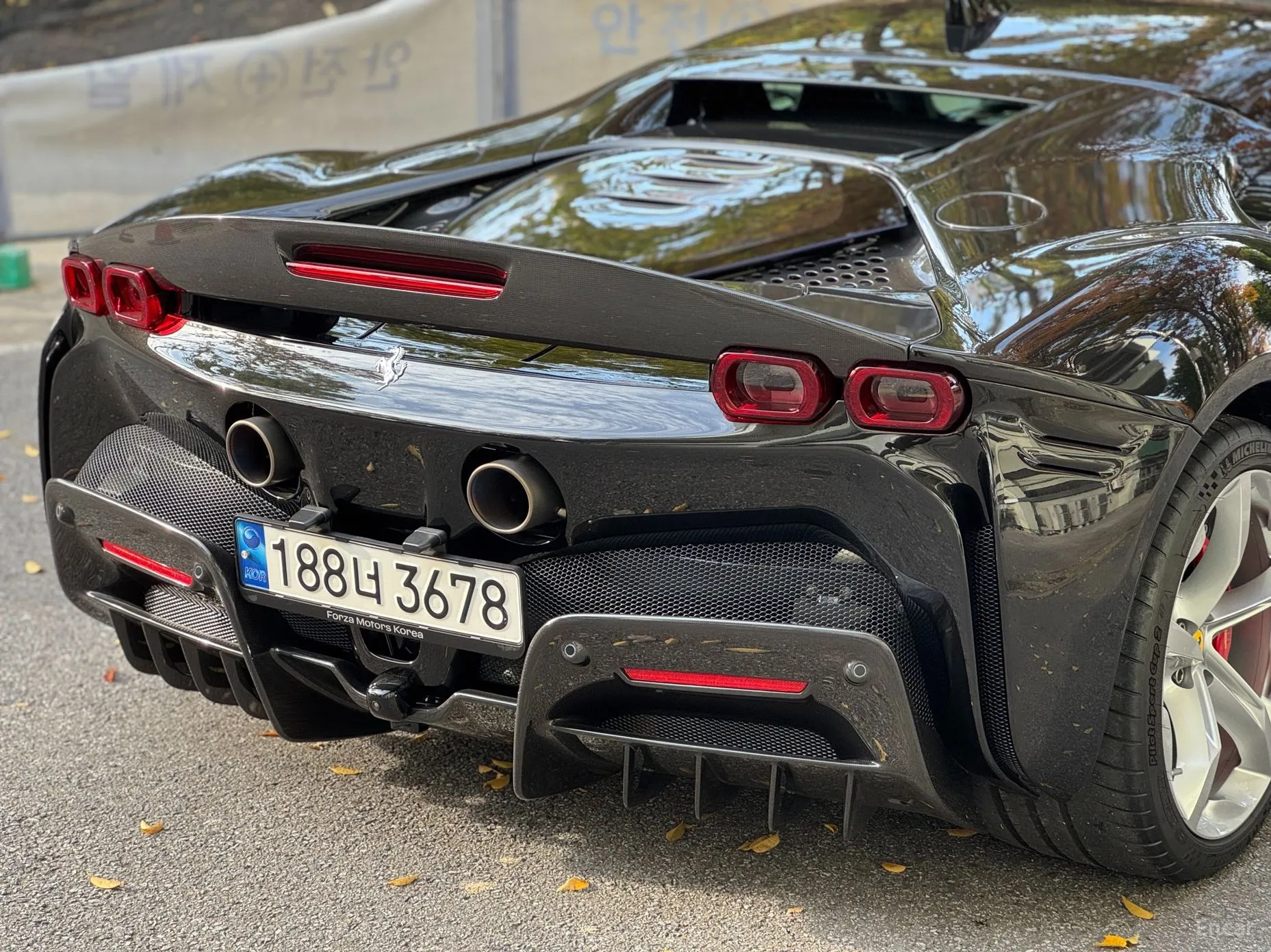 Ferrari SF90 Stradale превью 12