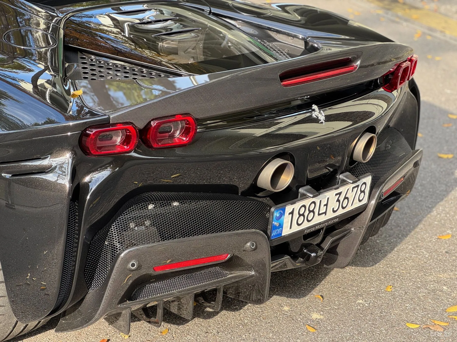 Ferrari SF90 Stradale превью 13
