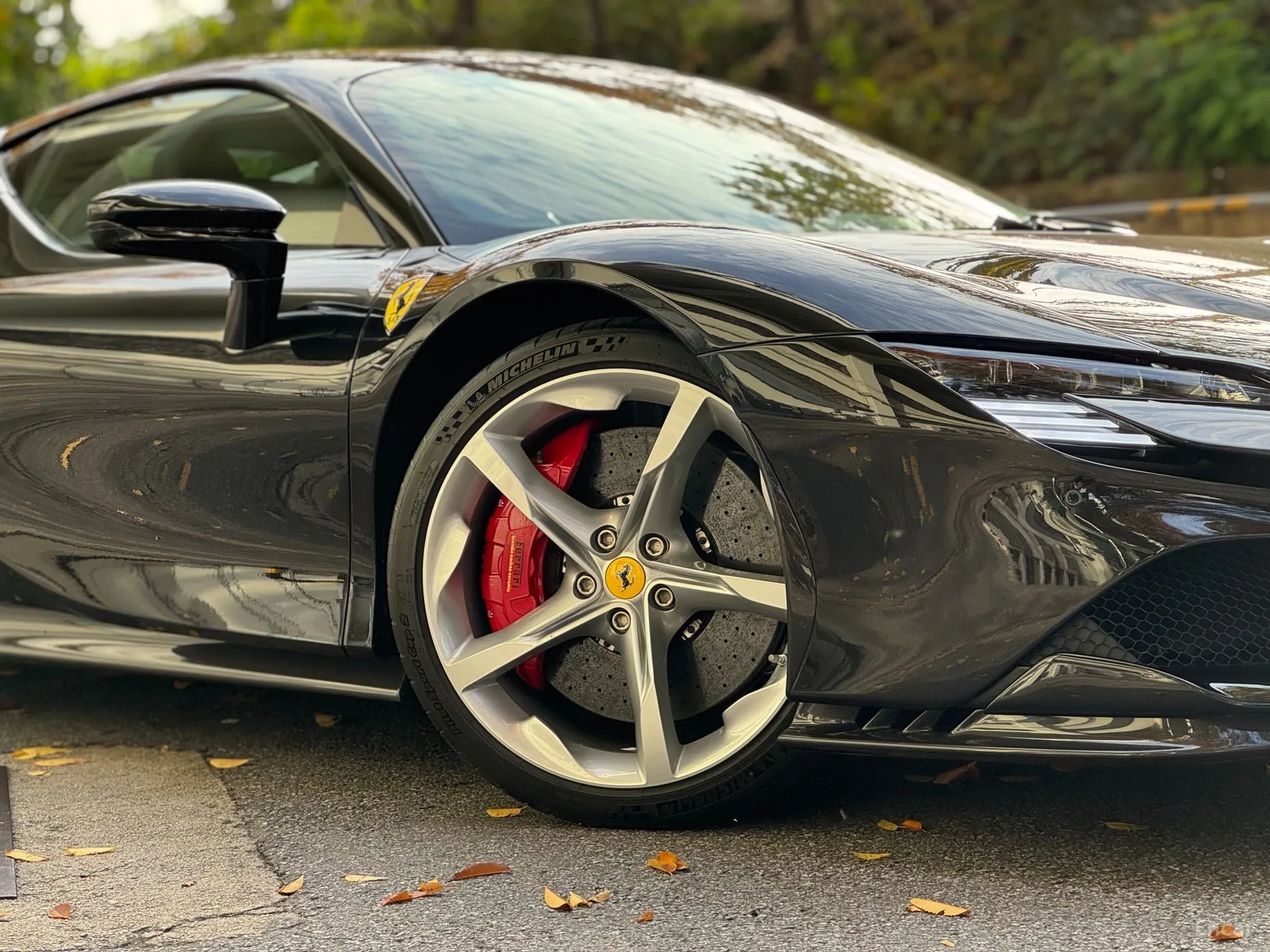 Ferrari SF90 Stradale превью 5