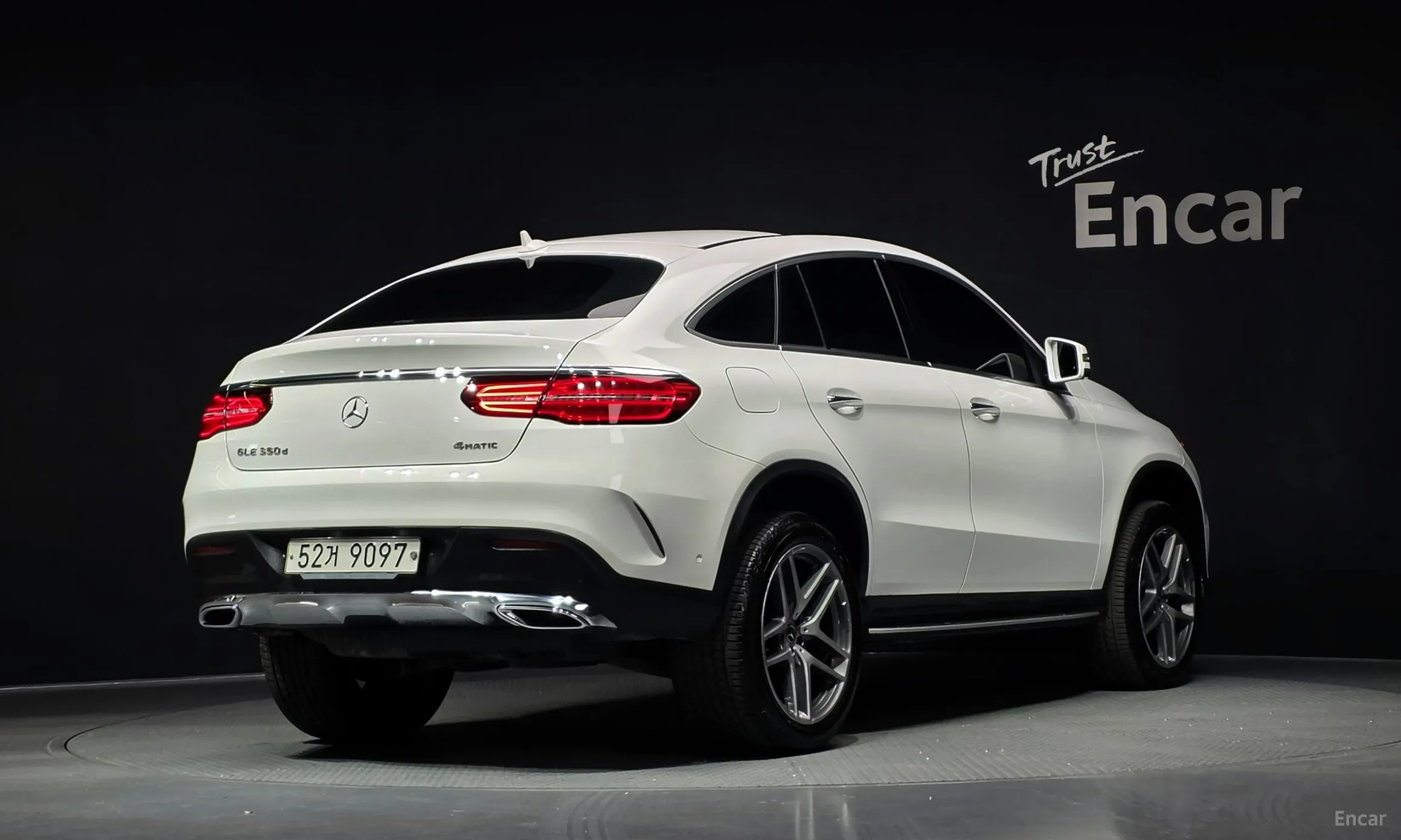 Mercedes Benz GLE-Class W166
