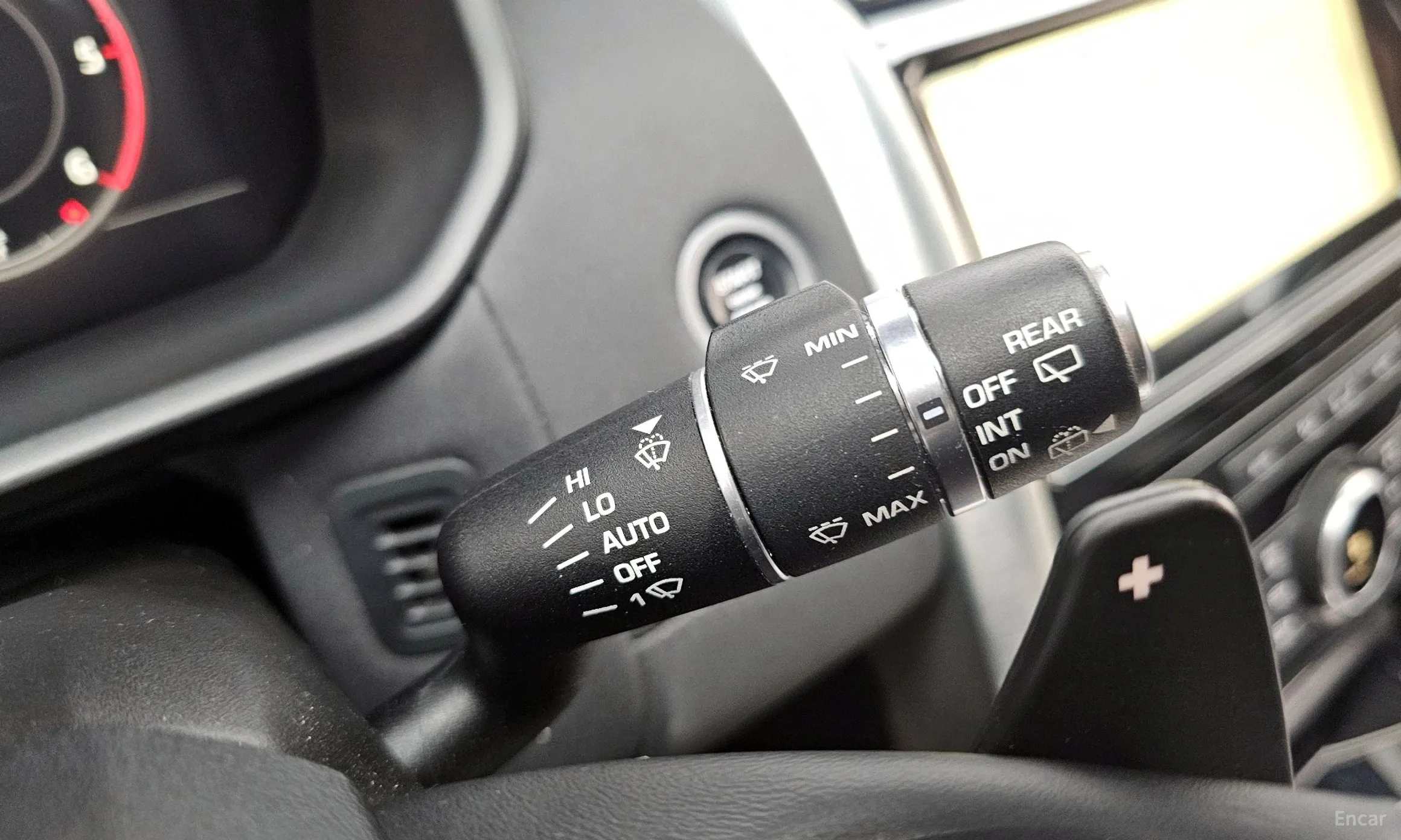 Land Rover Discovery 5 превью 15