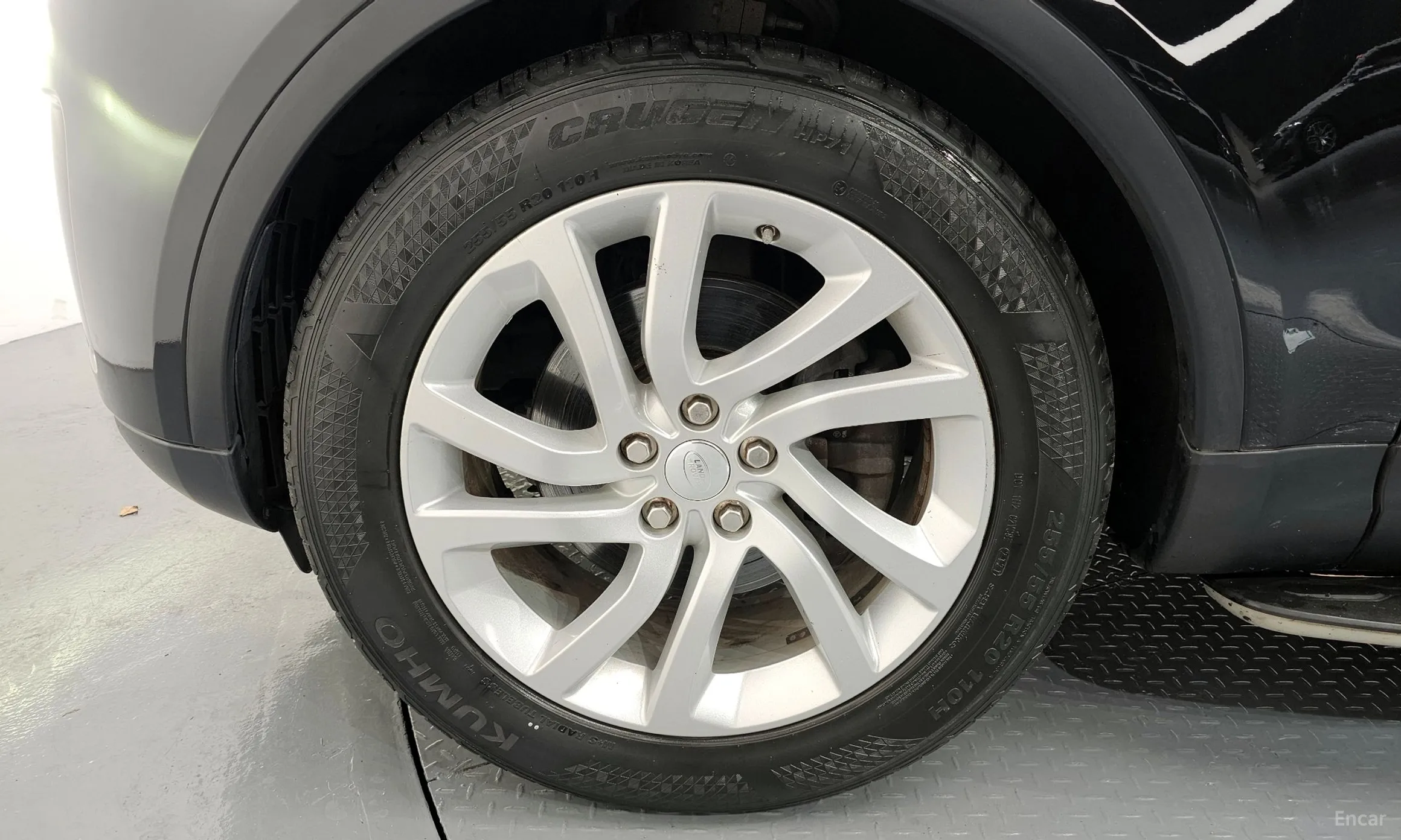 Land Rover Discovery 5 превью 5