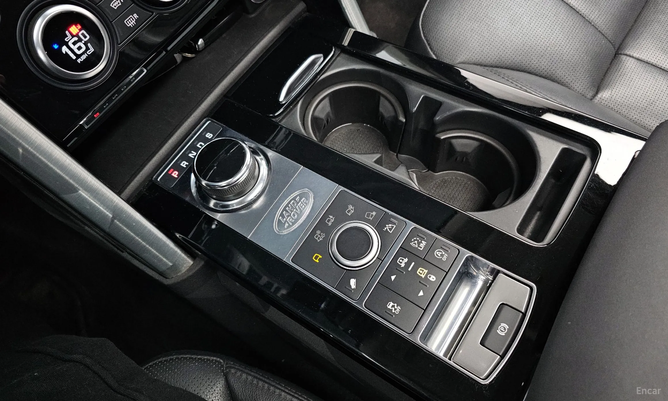 Land Rover Discovery 5 превью 9
