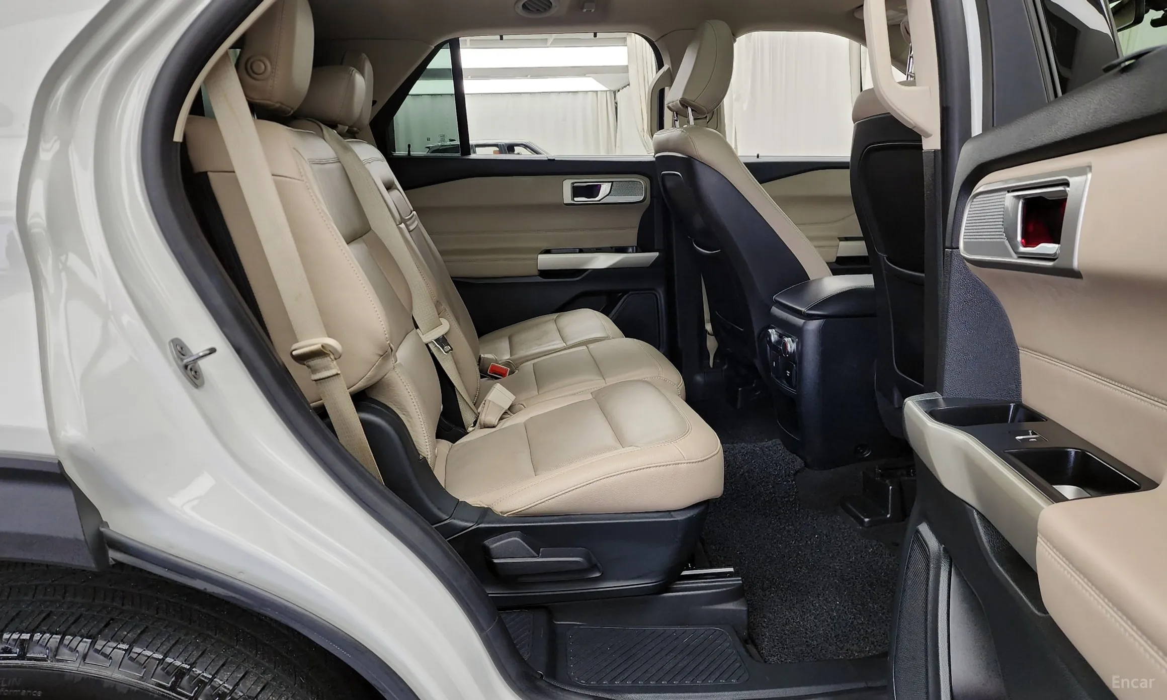 Ford Explorer 6th Generation превью 12