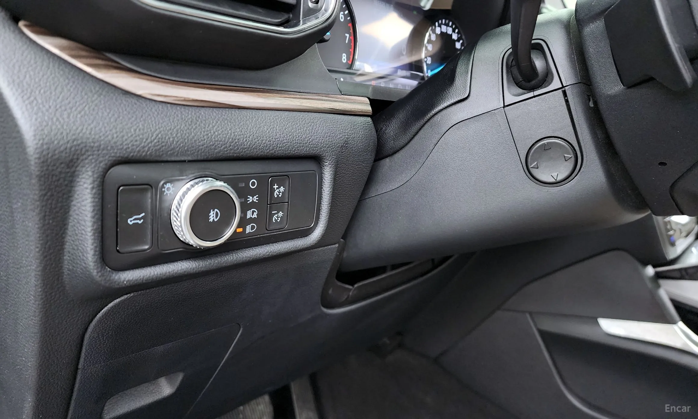 Ford Explorer 6th Generation превью 16
