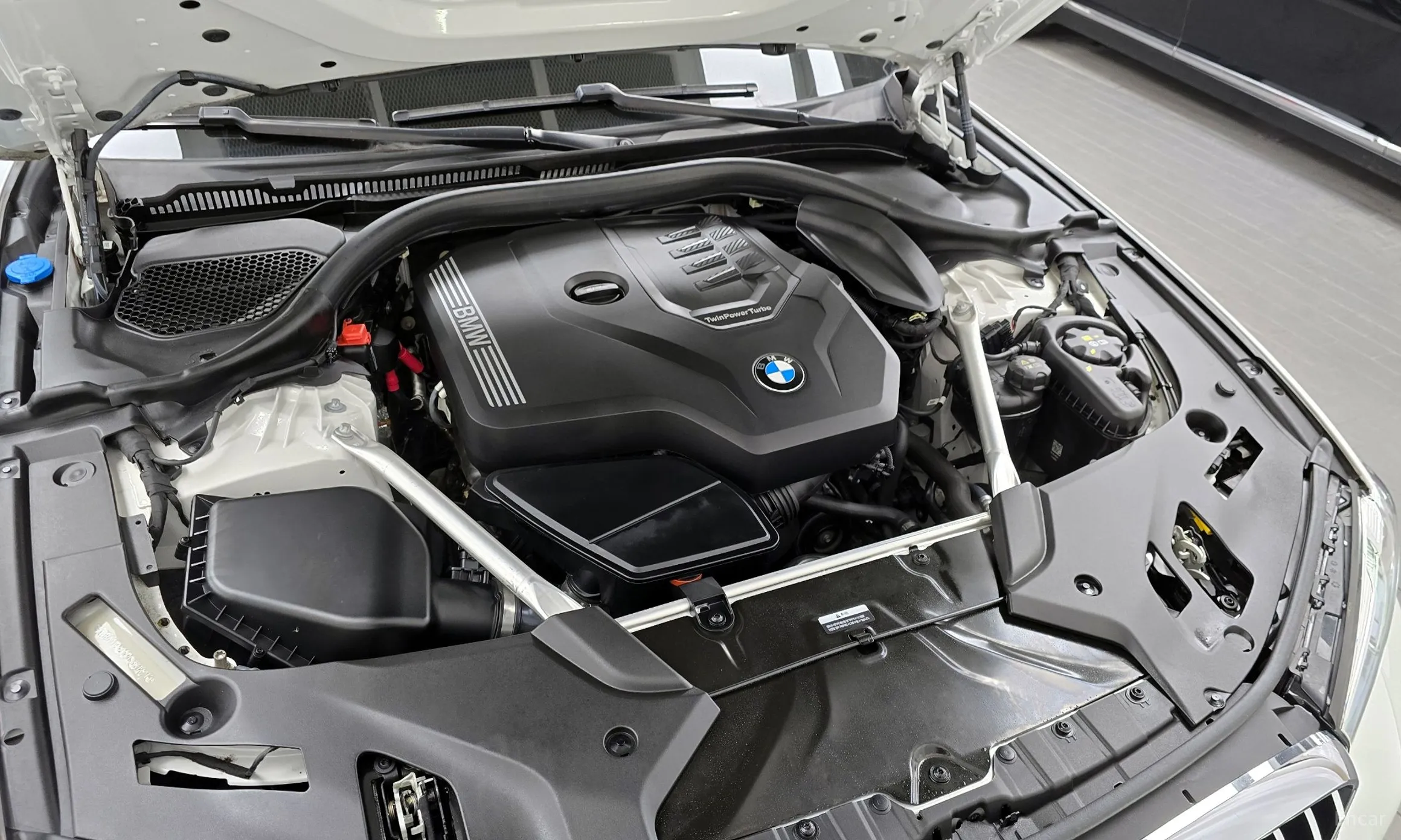 BMW 5 Series (G30) превью 6