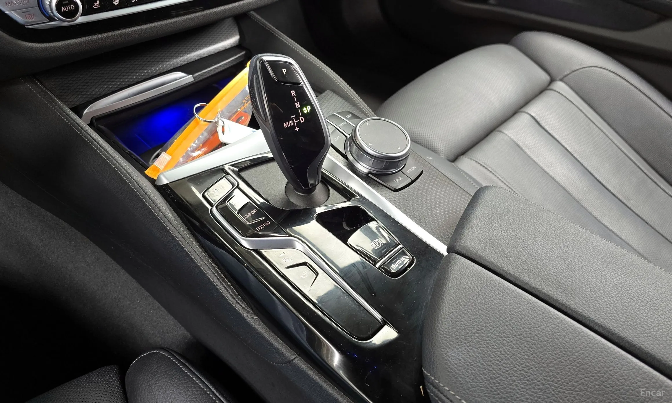 BMW 5 Series (G30) превью 9