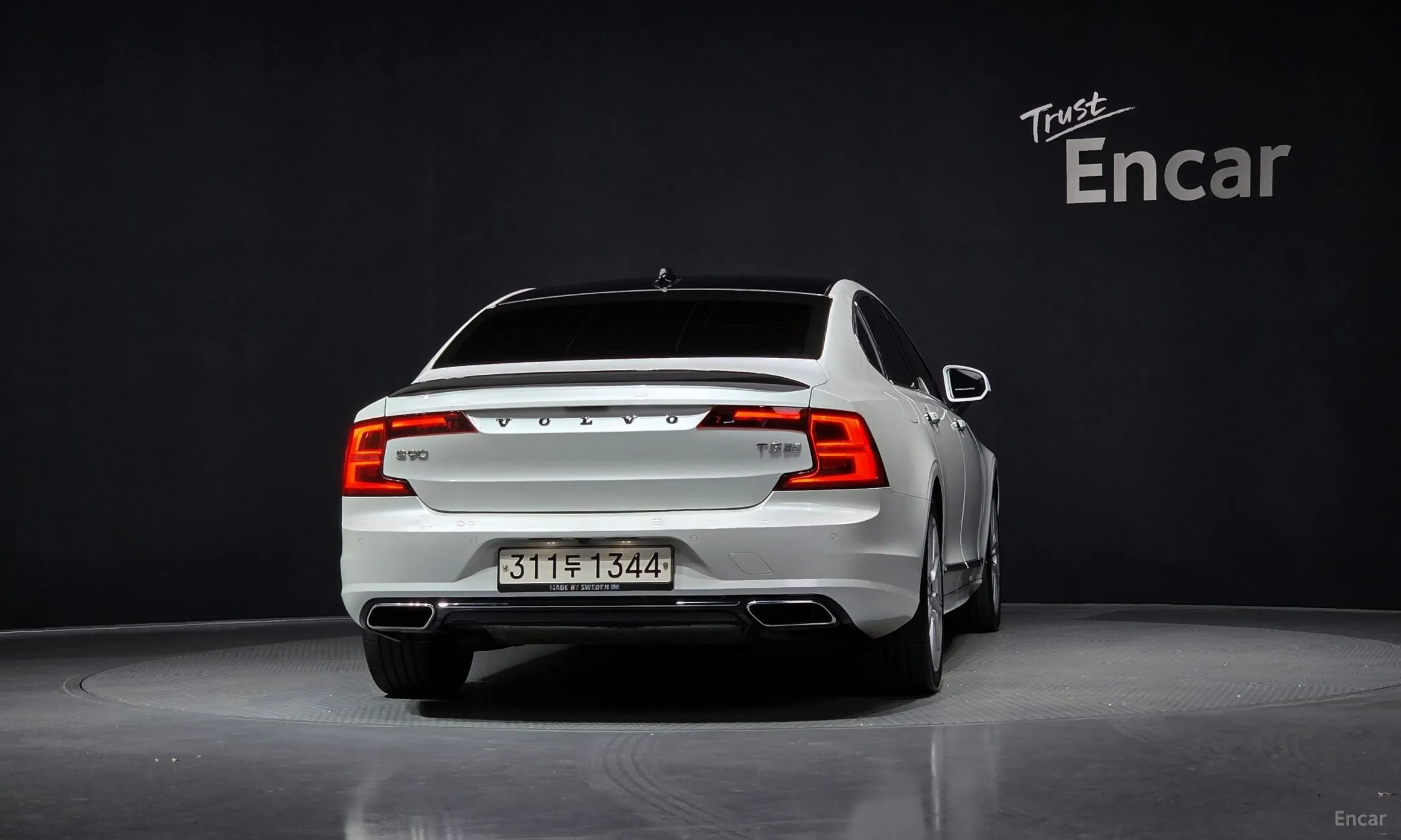 Volvo S90 превью 4