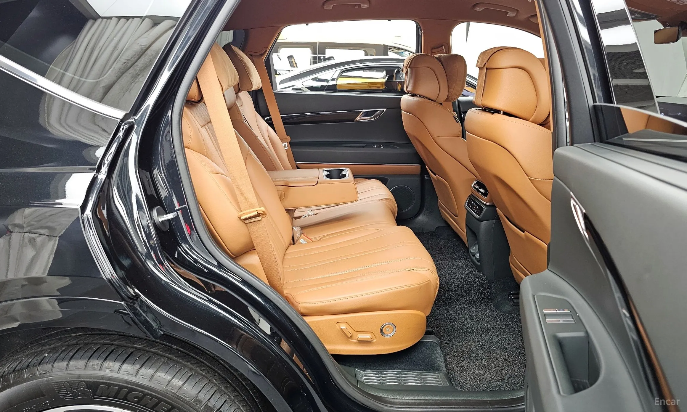 Genesis GV80 превью 12