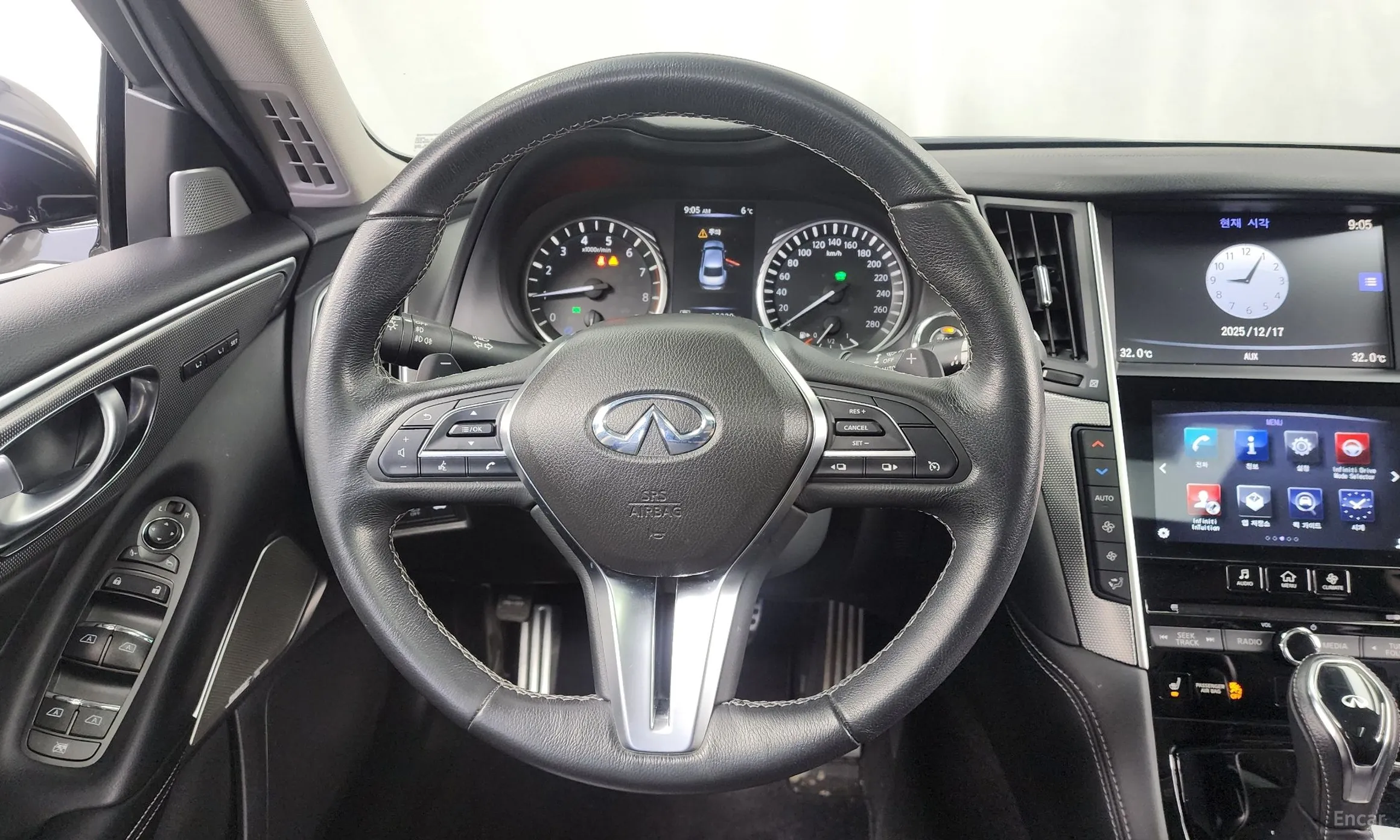 Infiniti Q50 превью 13