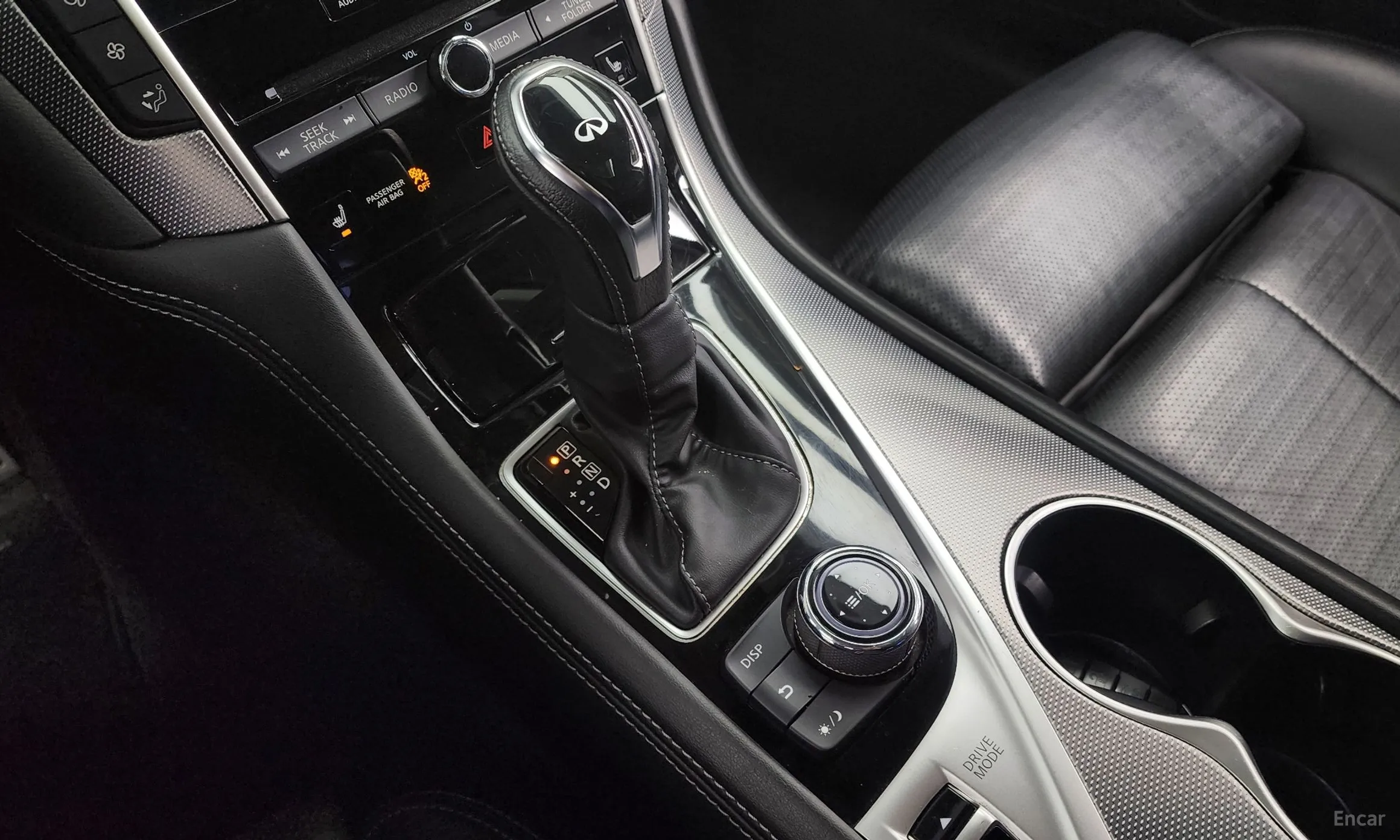 Infiniti Q50 превью 9