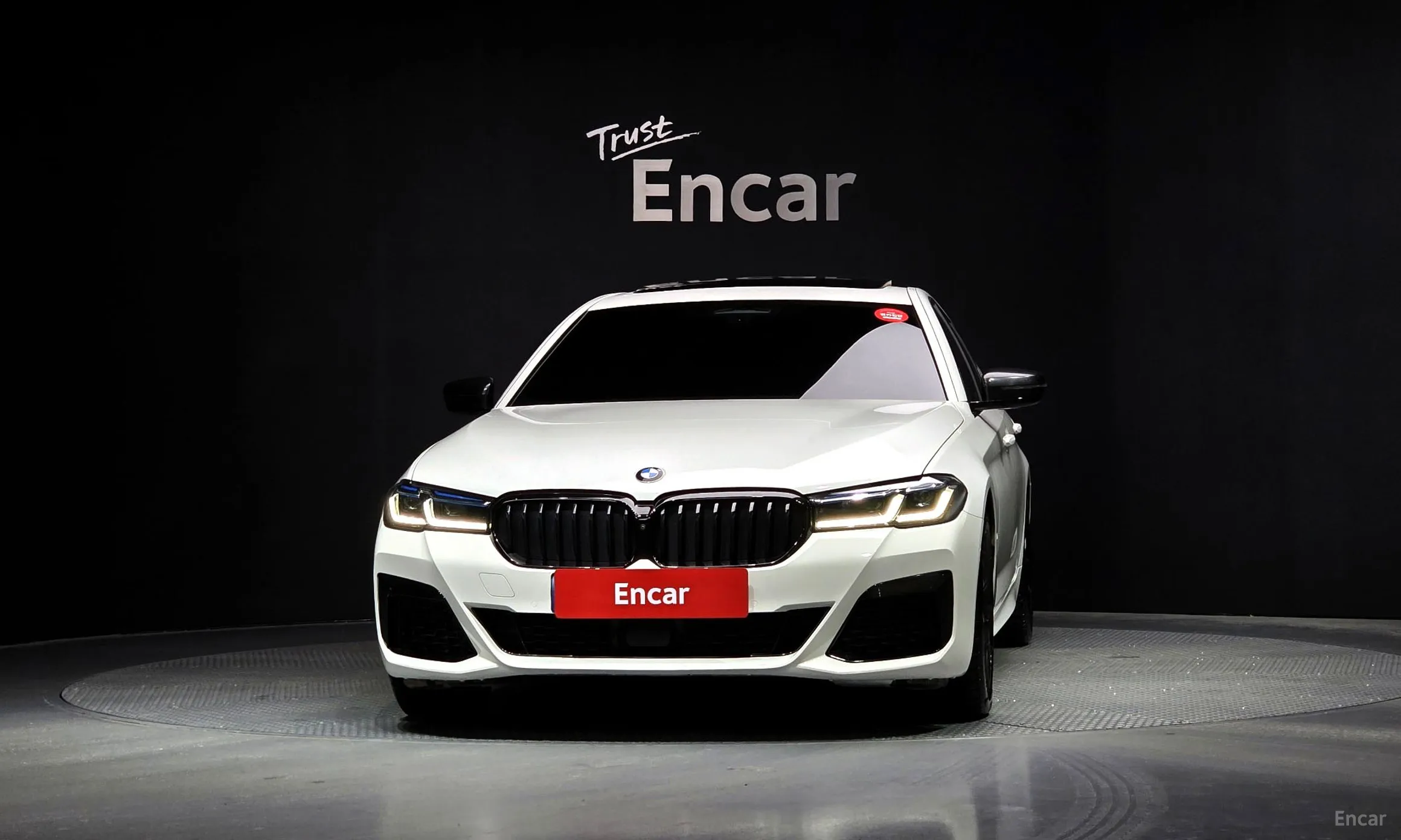 BMW 5 Series (G30) превью 3