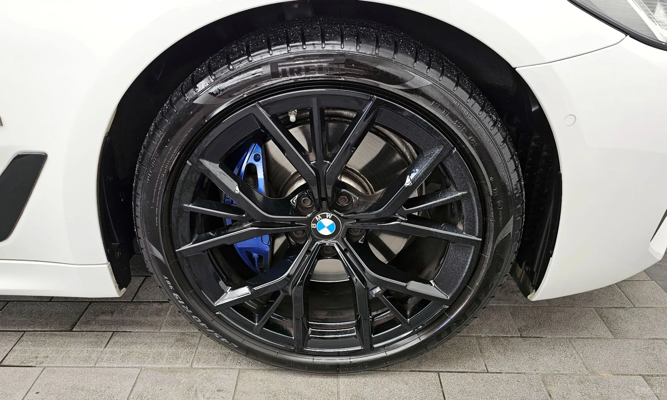 BMW 5 Series (G30) превью 5