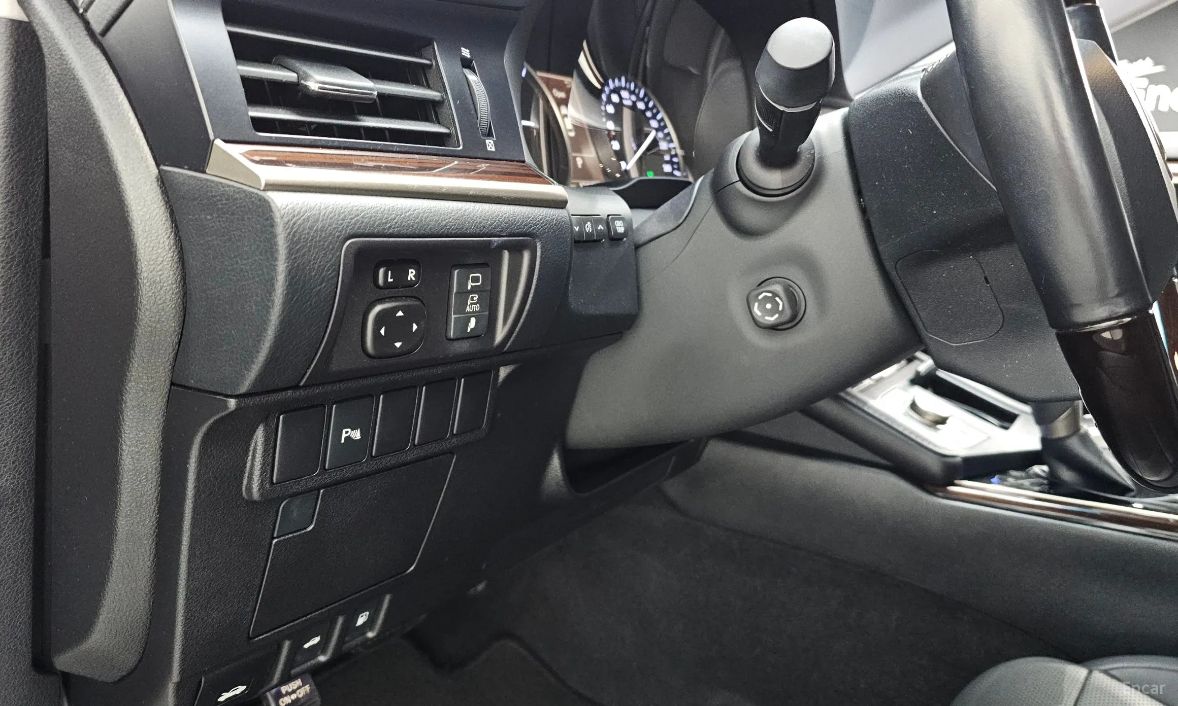 Lexus New ES300h превью 19