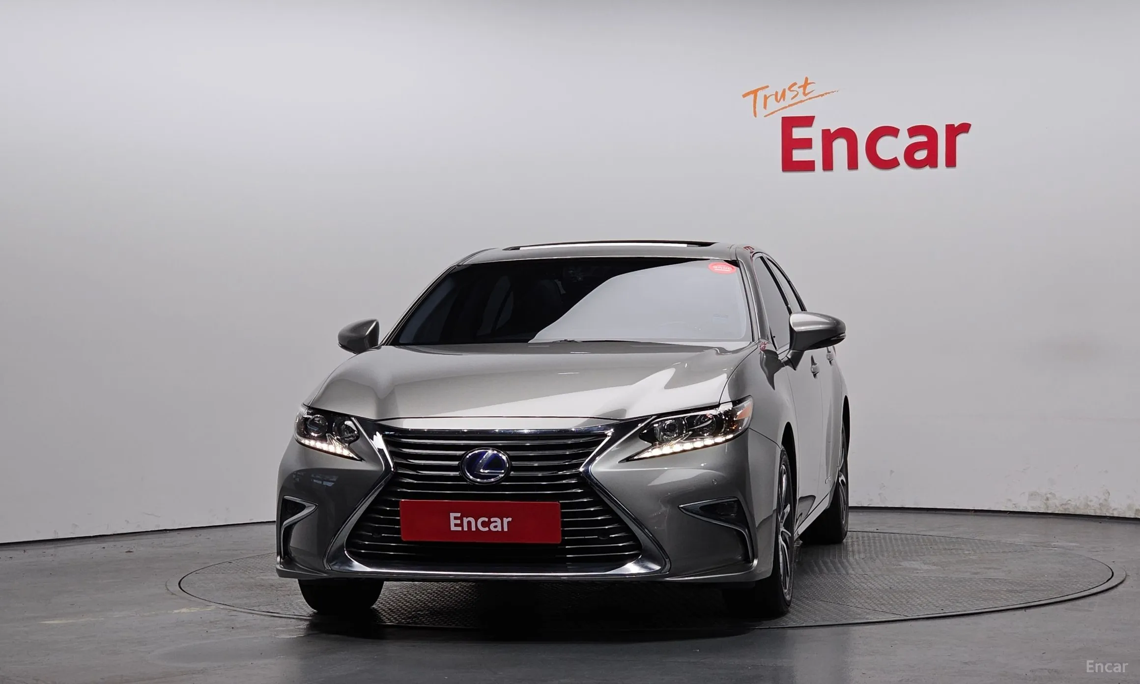 Lexus New ES300h превью 3