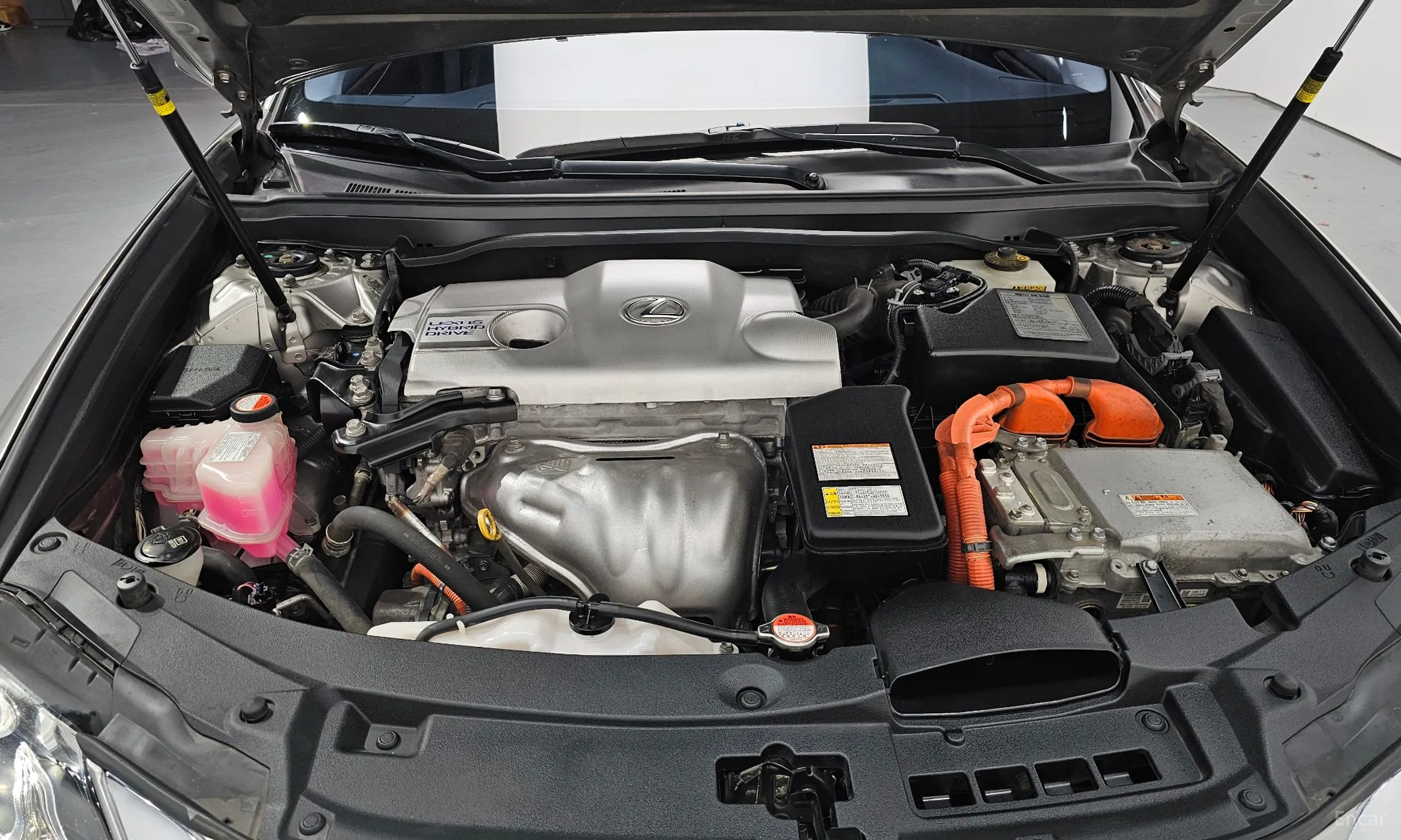 Lexus New ES300h превью 6