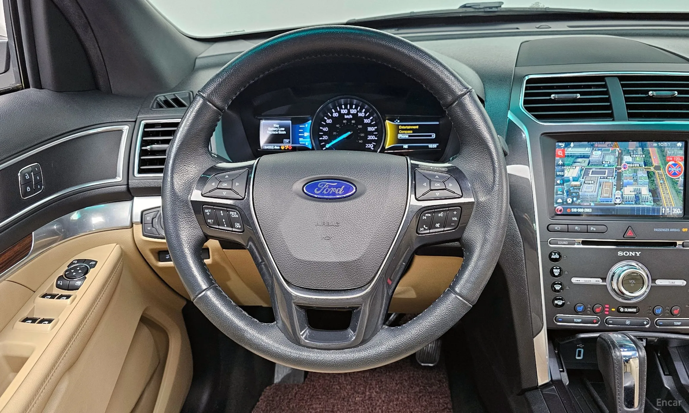 Ford Explorer превью 13