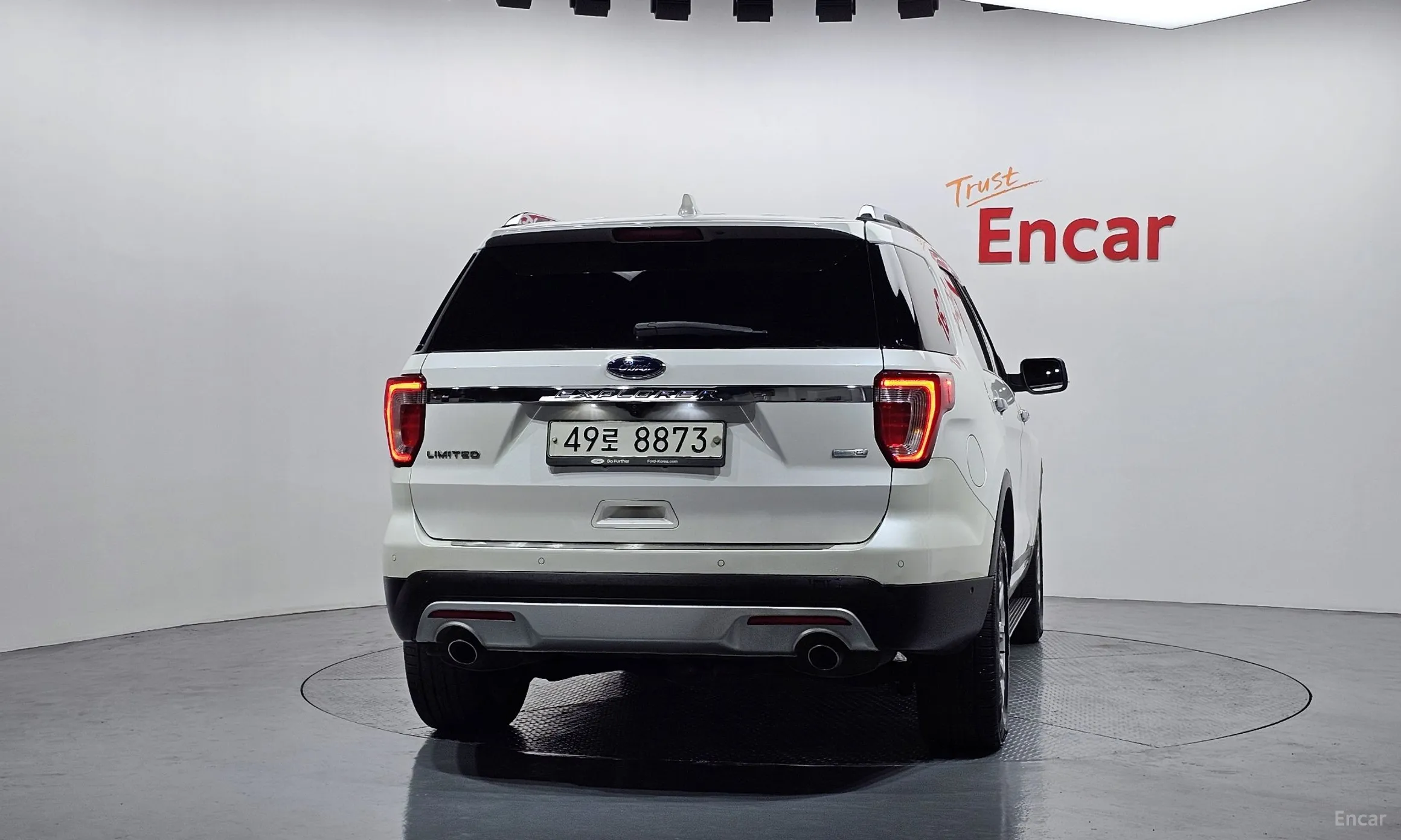 Ford Explorer превью 4