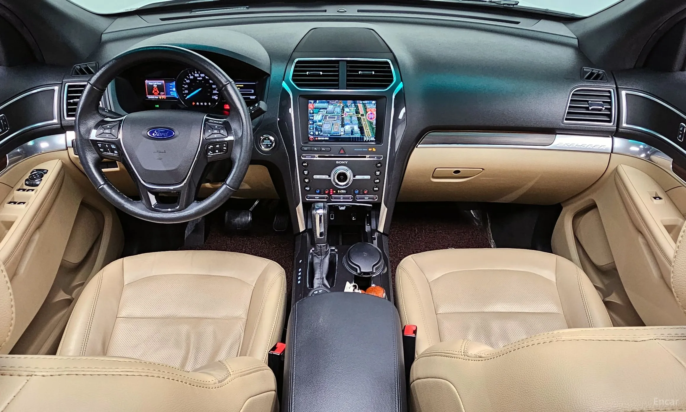 Ford Explorer превью 7
