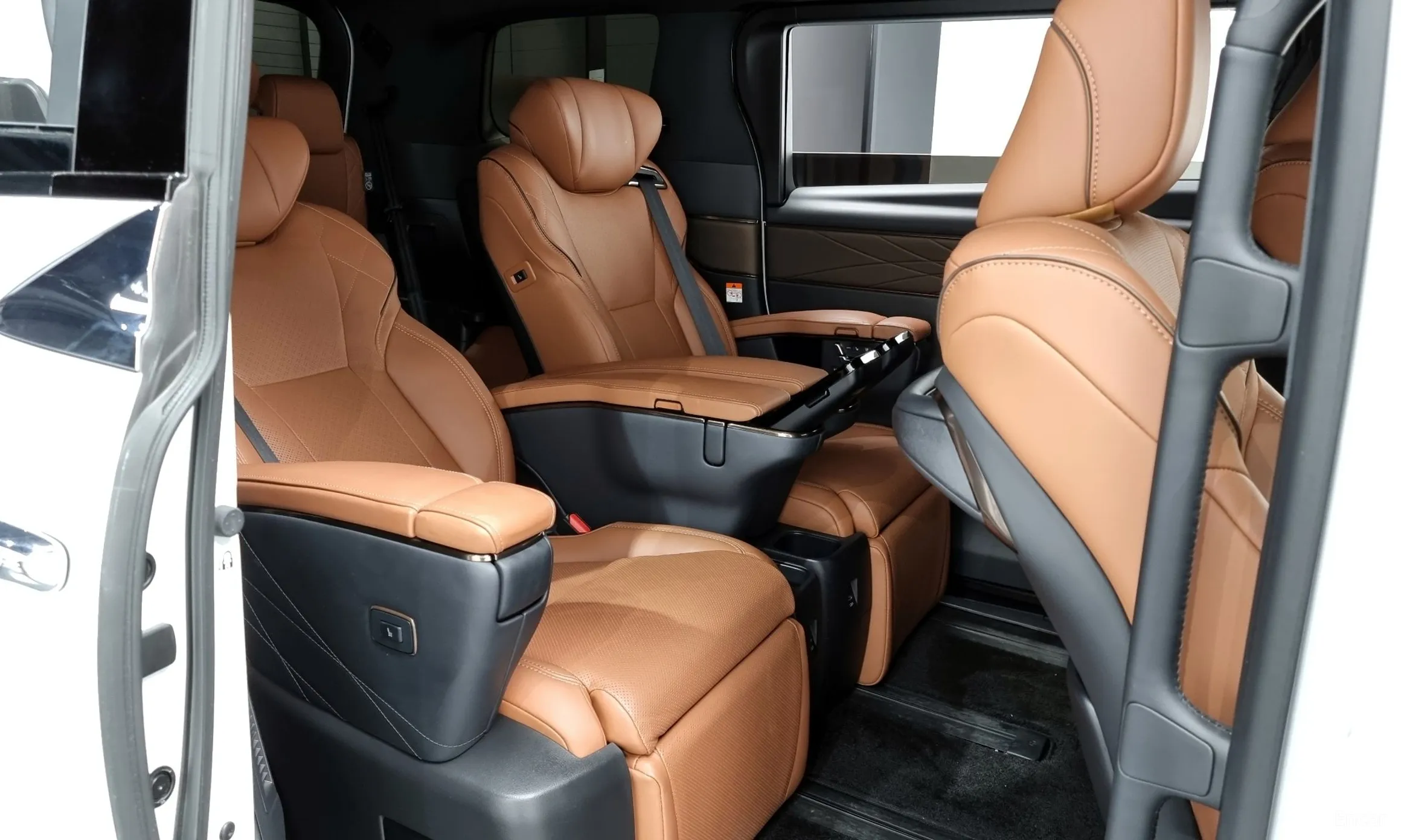 Toyota Alphard 4th Generation превью 12