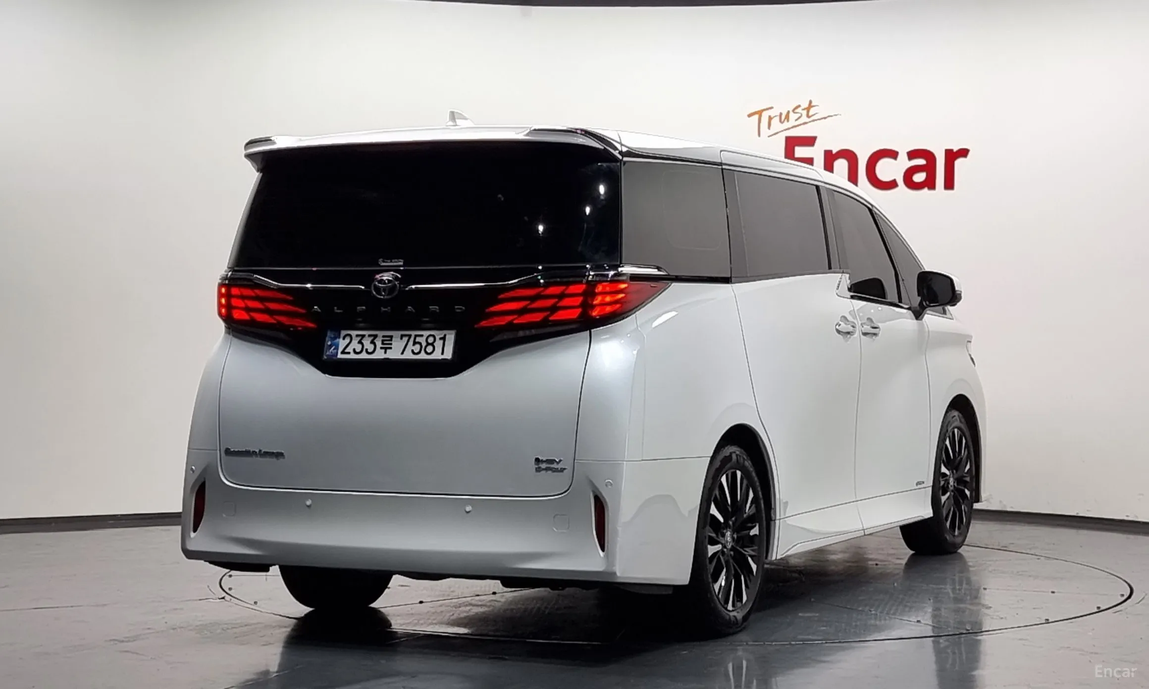 Toyota Alphard 4th Generation превью 2