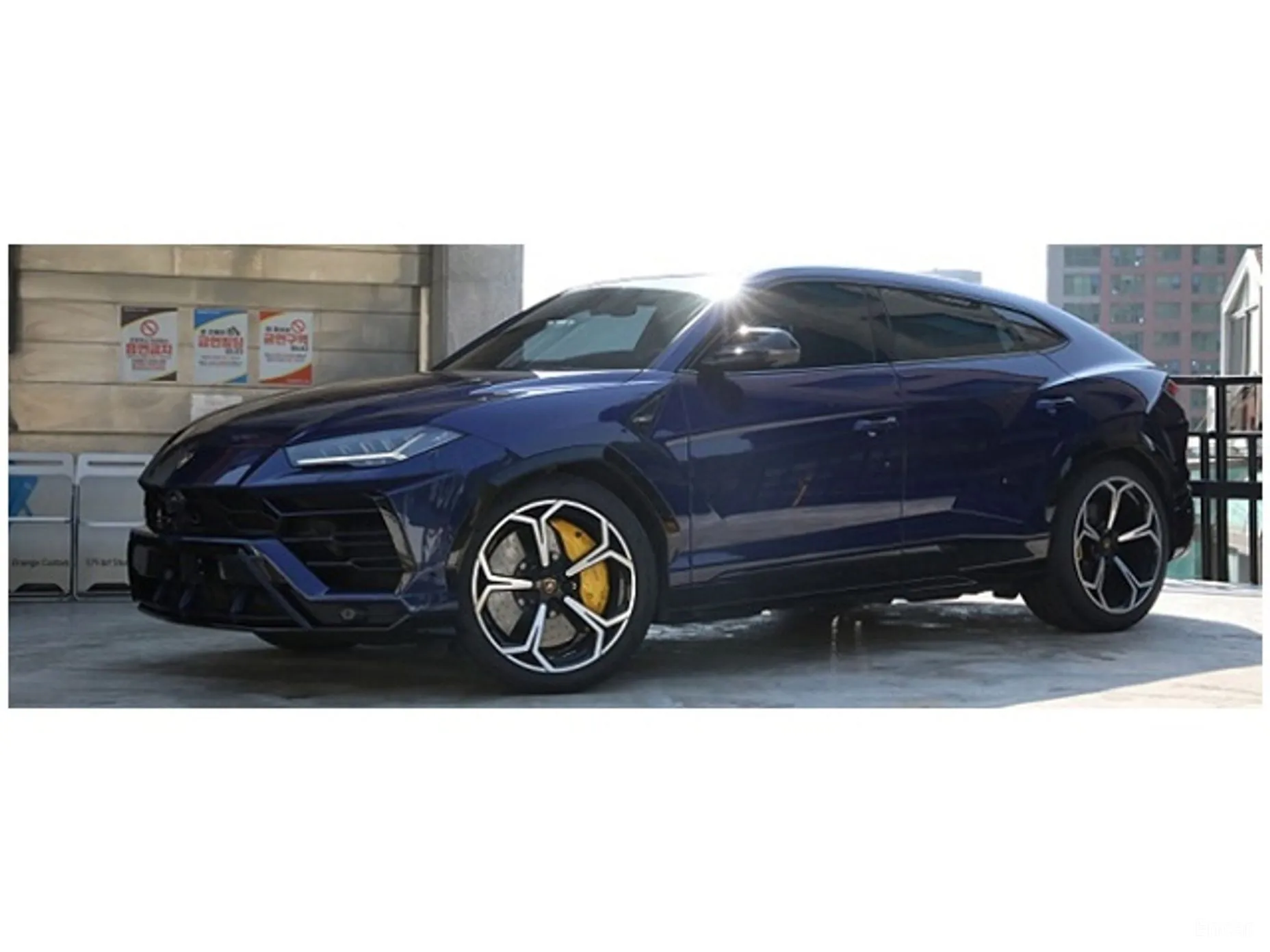 Lamborghini Urus превью 3