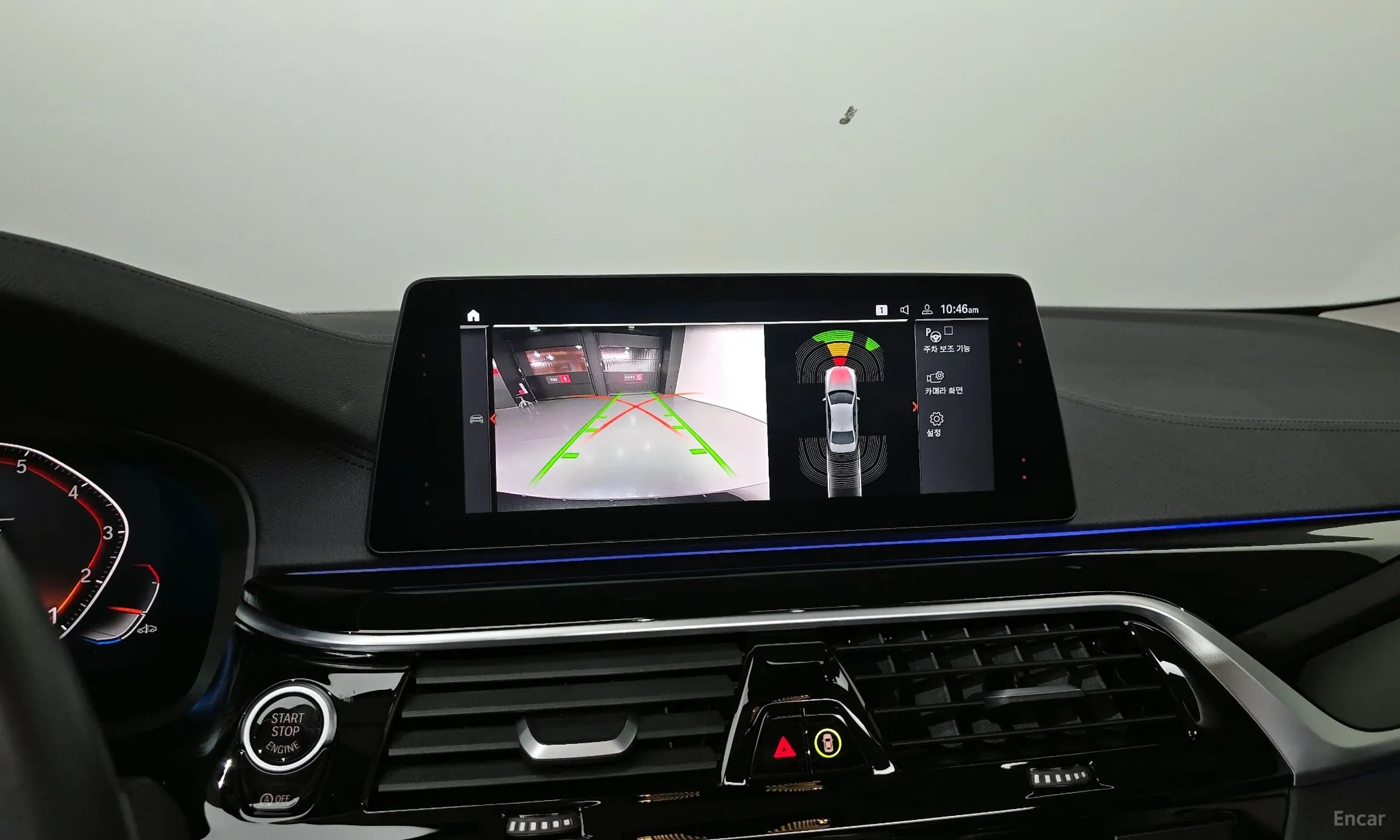 BMW 5 Series (G30) превью 14