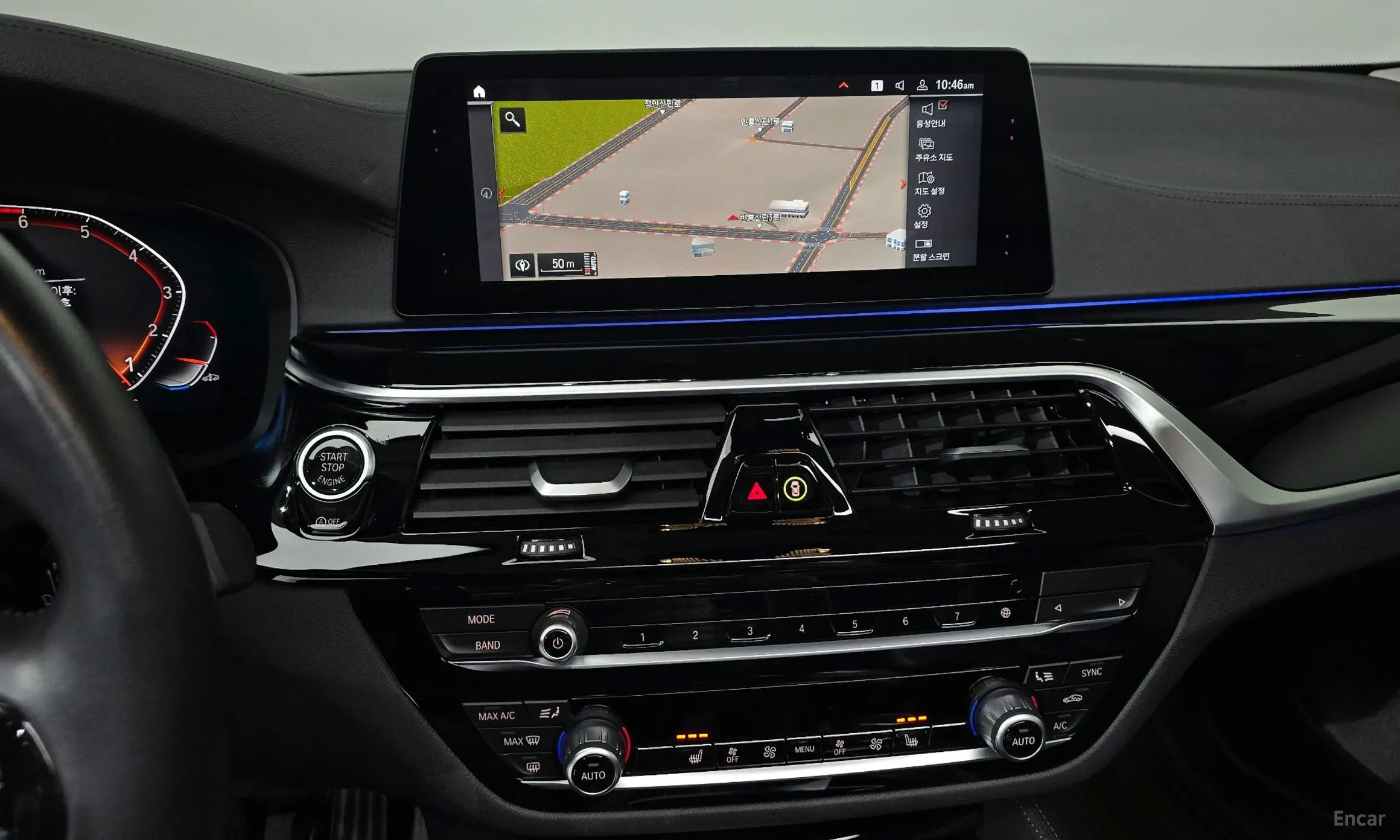 BMW 5 Series (G30) превью 16