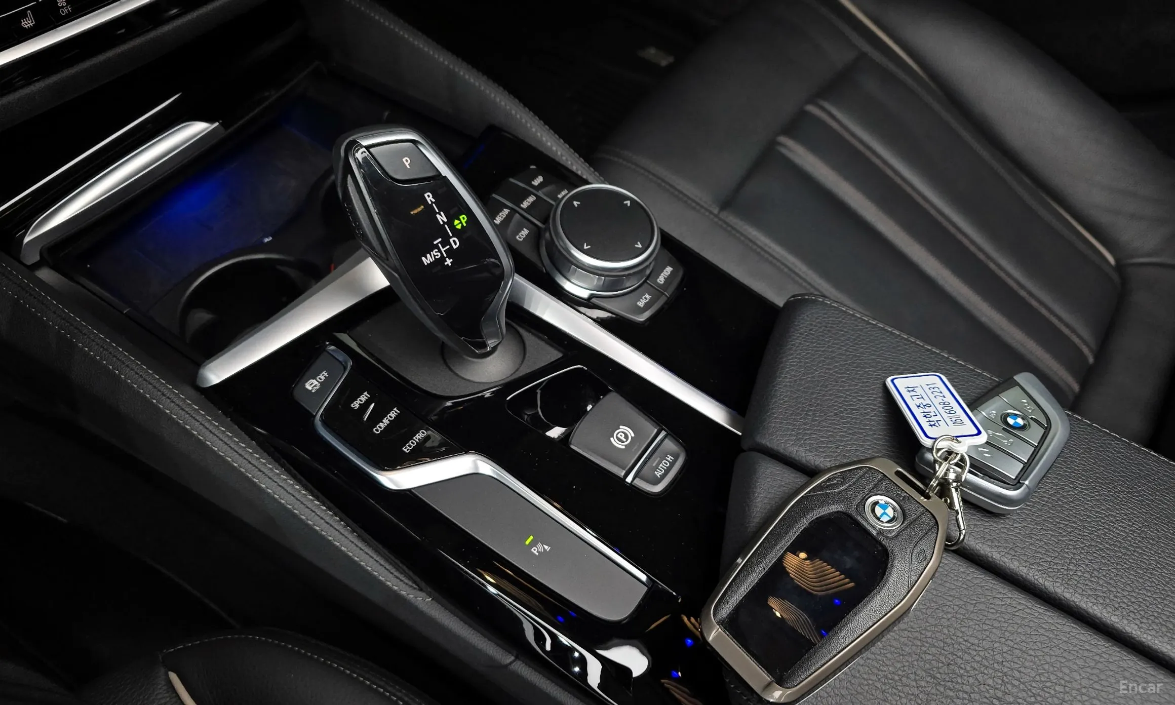BMW 5 Series (G30) превью 9